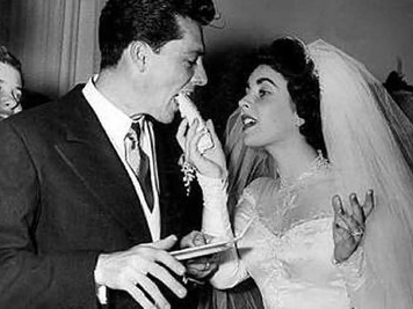 Prvý manžel Elizabeth Taylor bol dedič hotelového