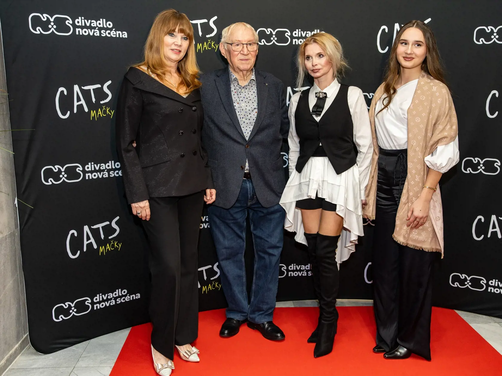 Premiéra tanečného muzikálu CATS/MAČKY v divadle Nová scéna.