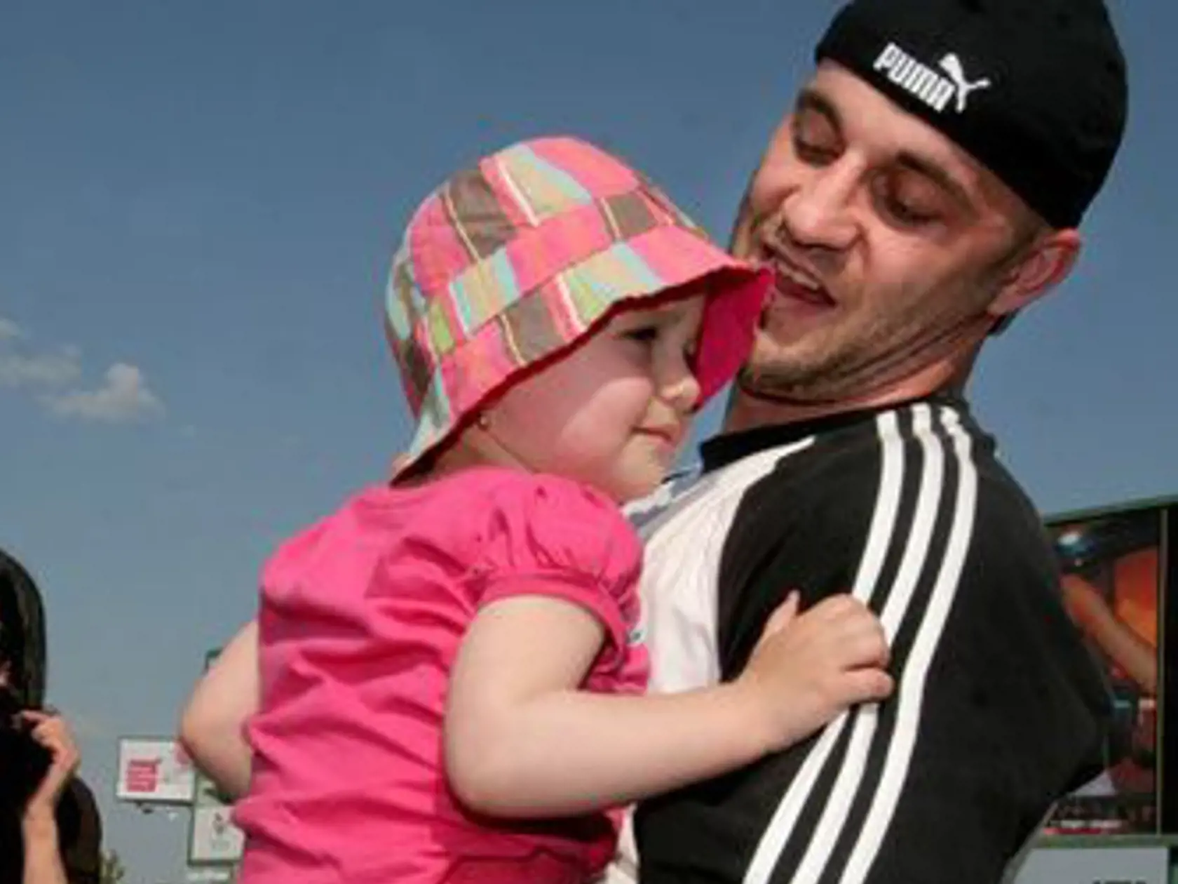 Pavol Demitra (†36) so svojou dcérou Zarou.