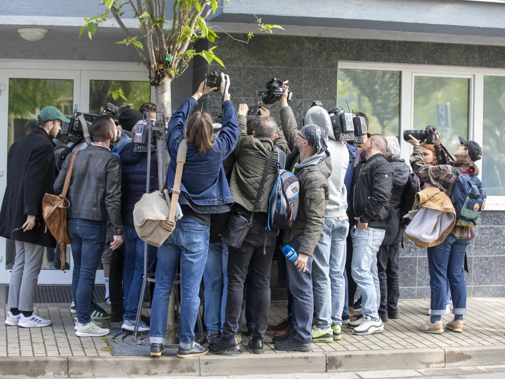 Na snímke je Okresný súd v Piešťanoch, kde súdia mafiána Mikuláša Černáka.
