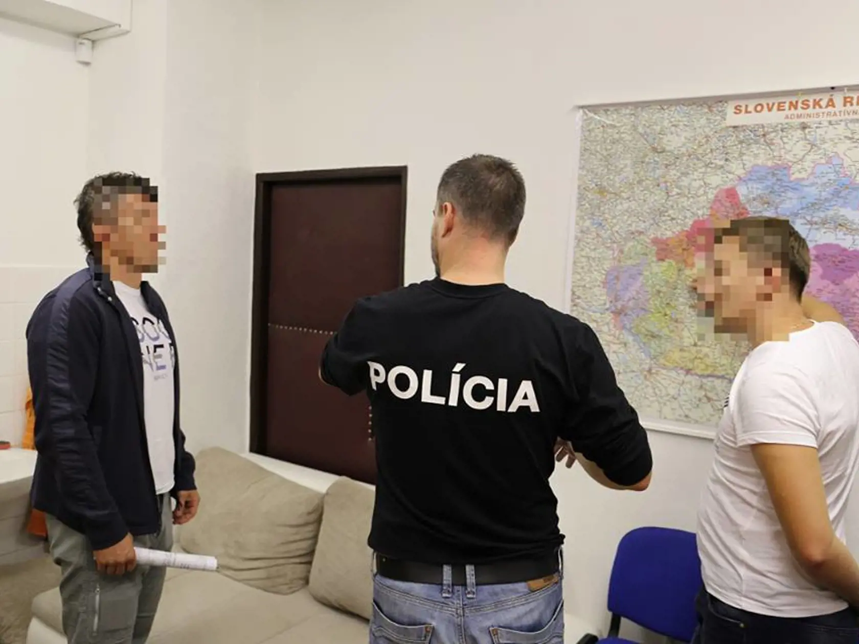 Príprava policajnej razie a zadržanie páchateľov vraždy Jána Kuciaka a Martiny Kušnírovej.