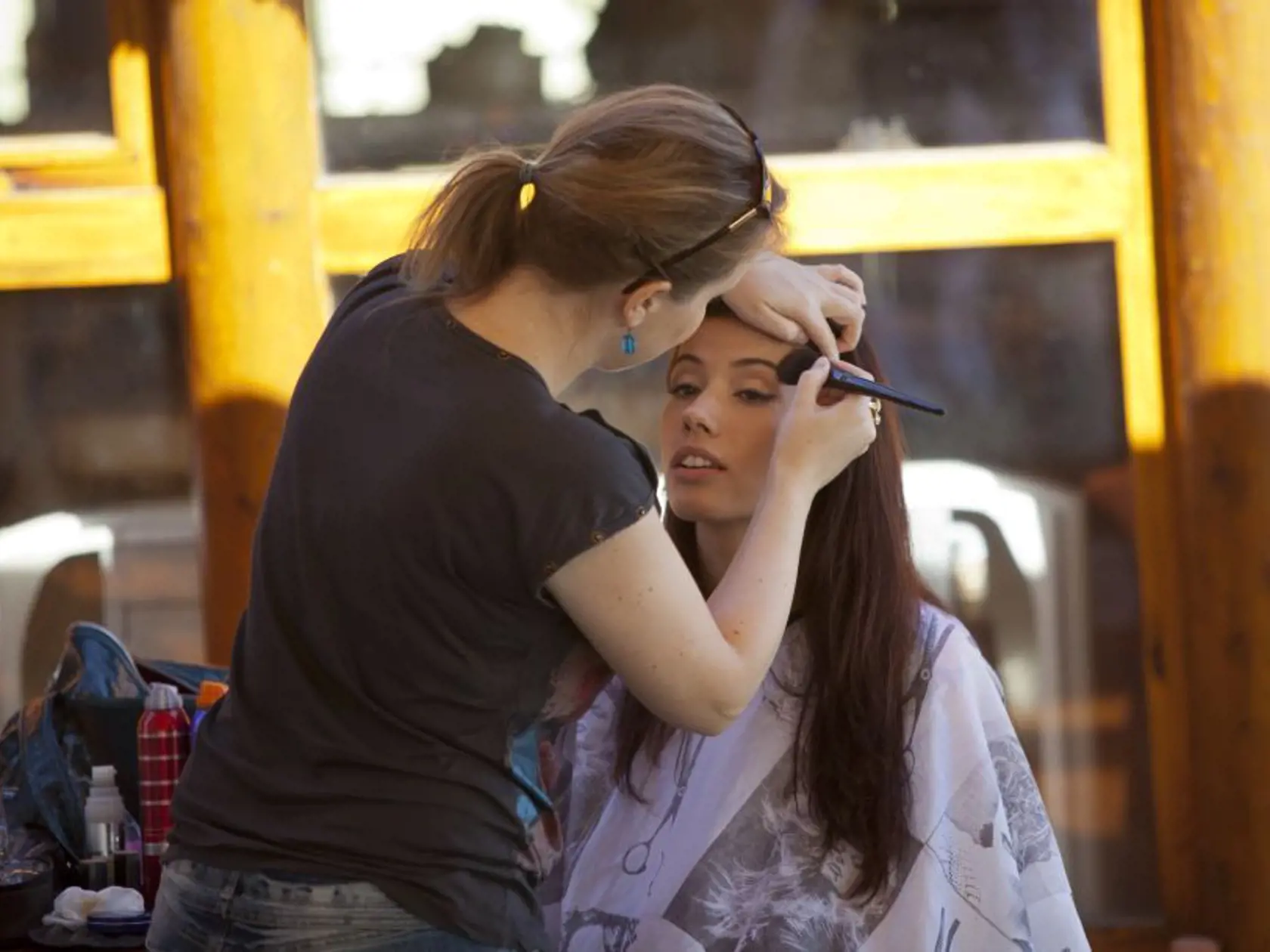 Letný makeup si vyžaduje iba ľahké líčenie