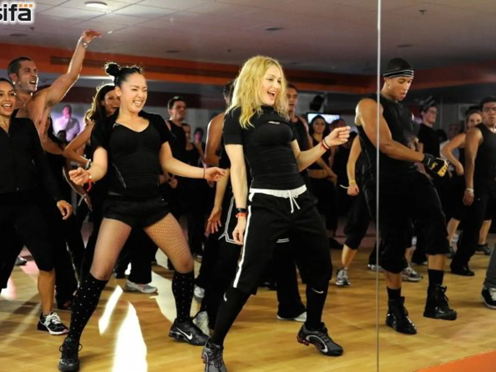 Popová kráľovná Madonna bude osobne dávať lekcie