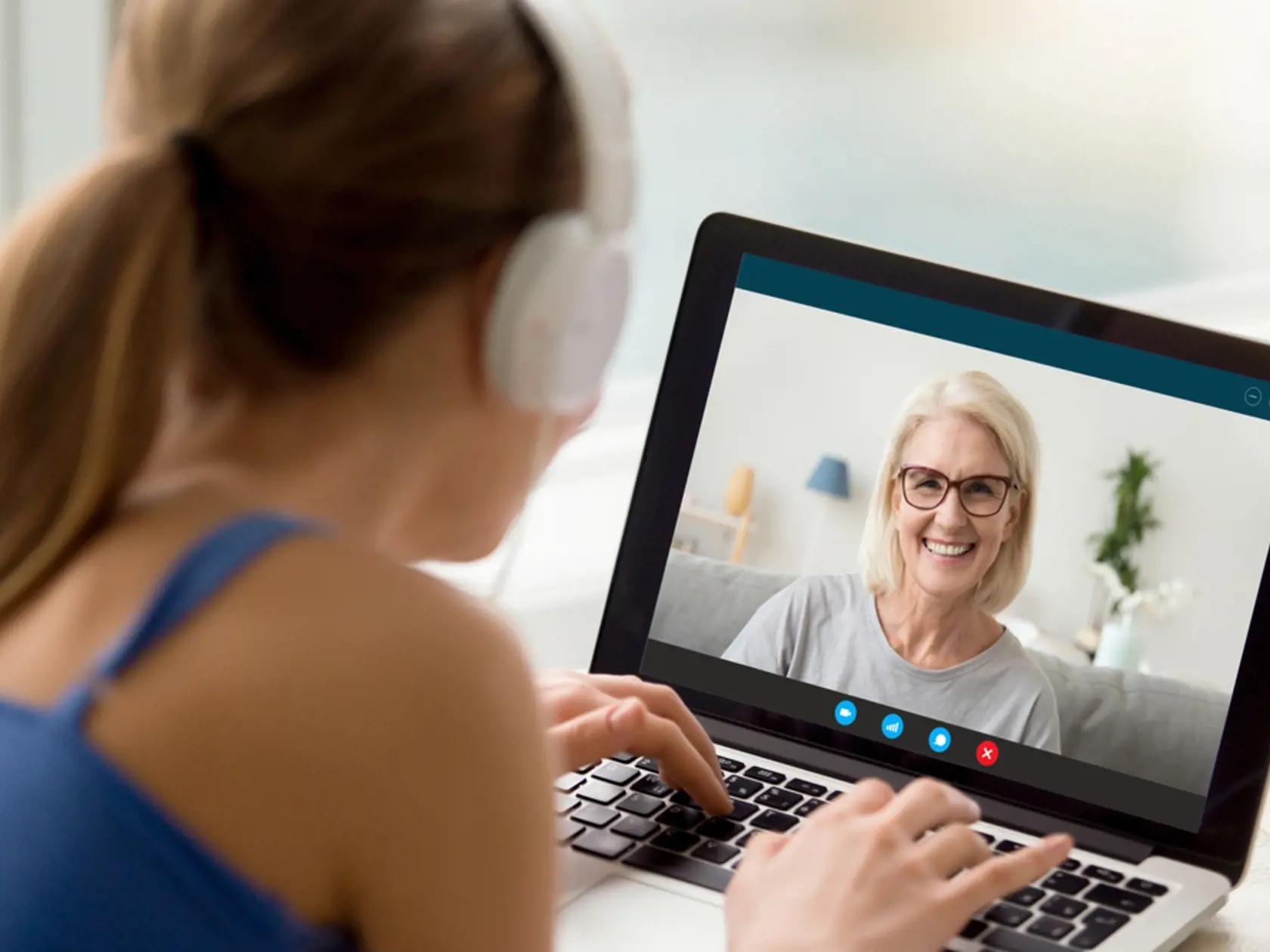8. Zostaňte v kontakte, no nenechajte sa pohltiť technológiami