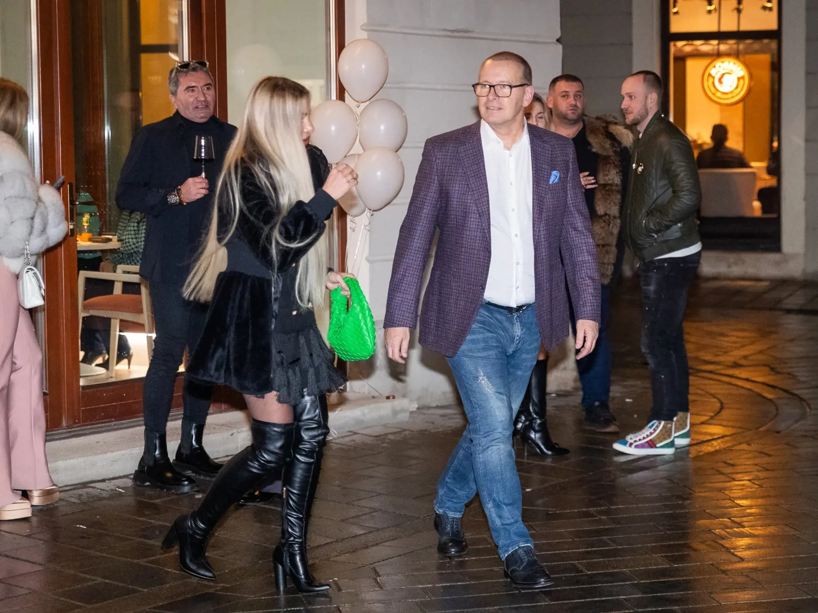 Novú reštauráciu si prišiel pozrieť Boris Kollár s Laurou Vizváryovou, matkou jeho syna Abnera.