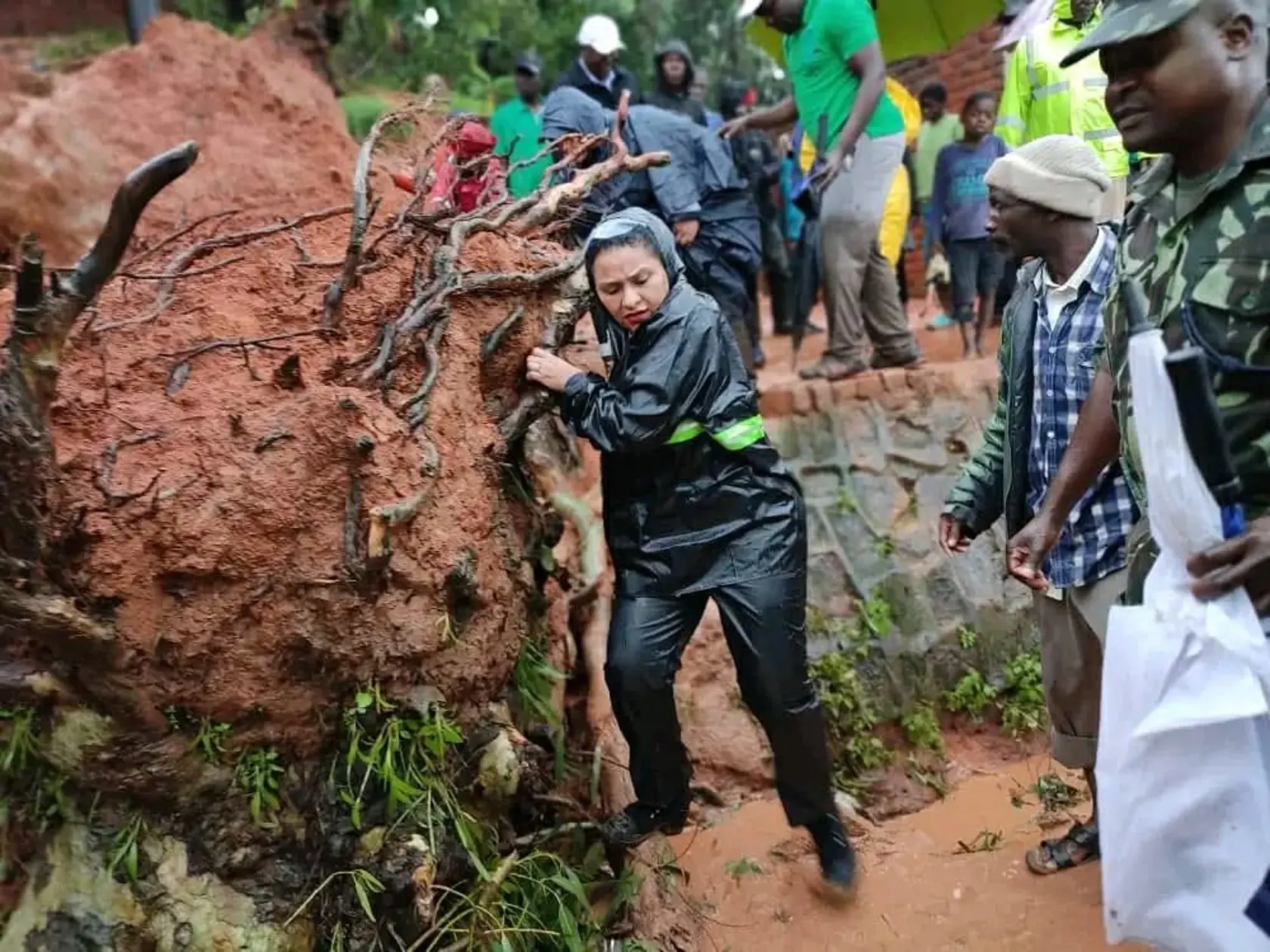Africký kontinent zasiahla za uplynulé týždne už druhýkrát. Freddy sa s veľkou pravdepodobnosťou stane najdlhšie trvajúcou tropickou cyklónou od začiatku záznamov.