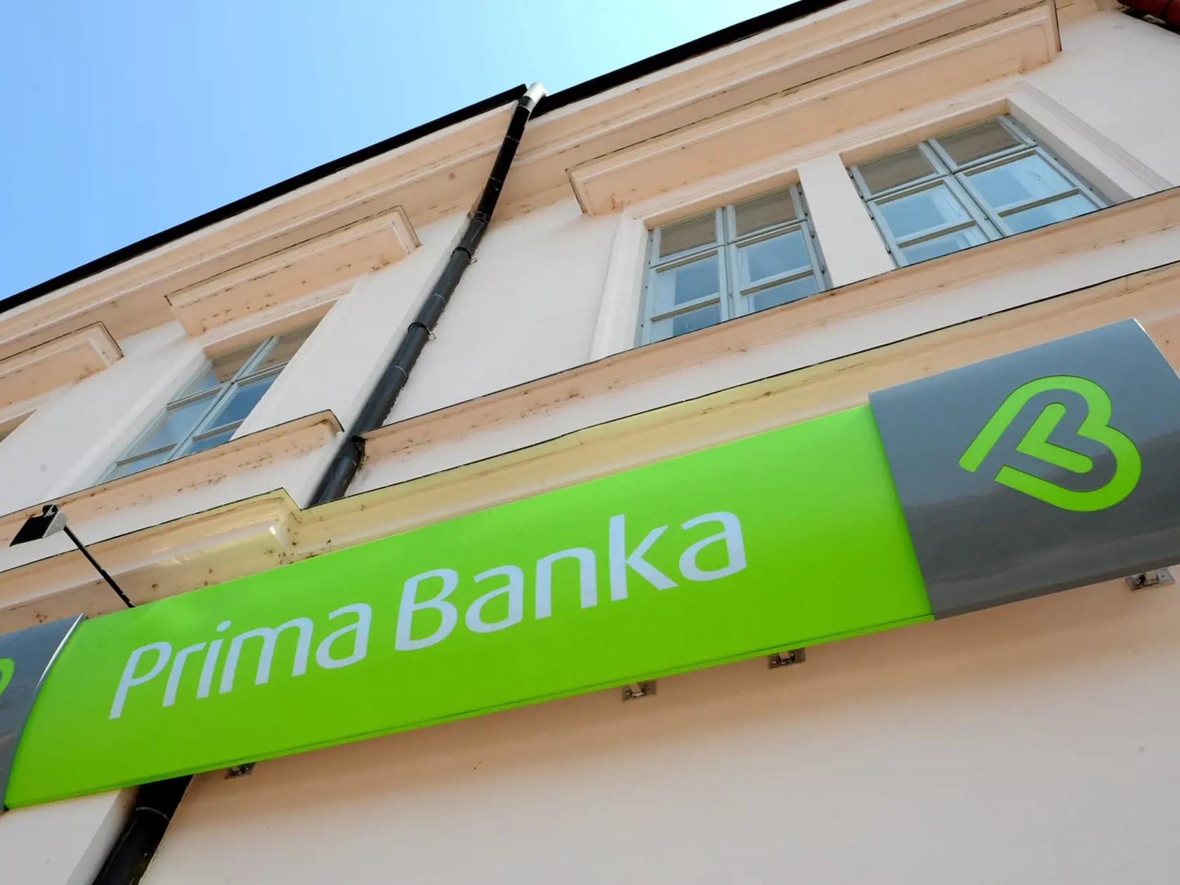 Prima banka zmenila cenník. Od 1. mája si za viaceré služby priplatíte.