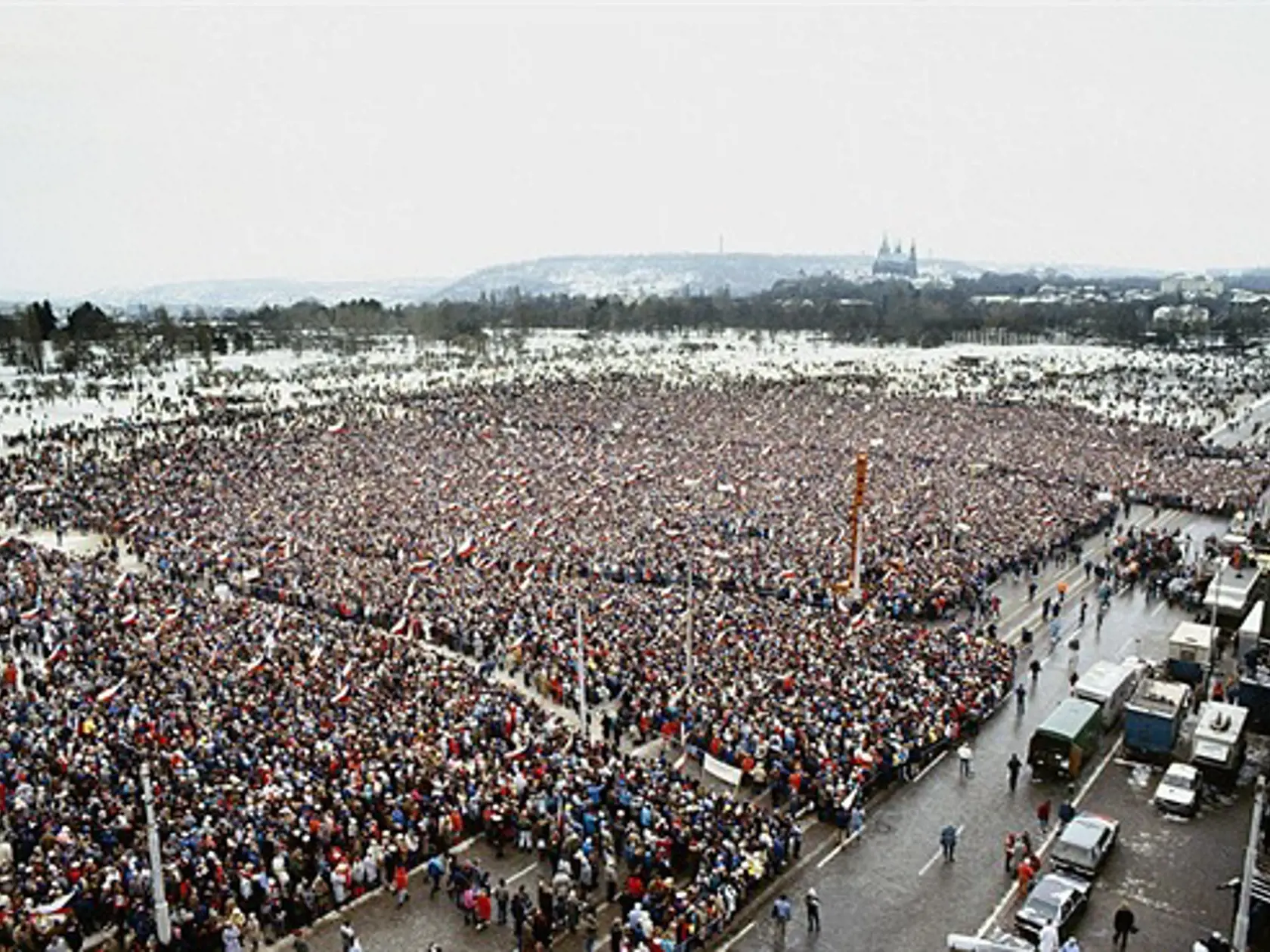 Letná v Prahe 25. 11. 1989.