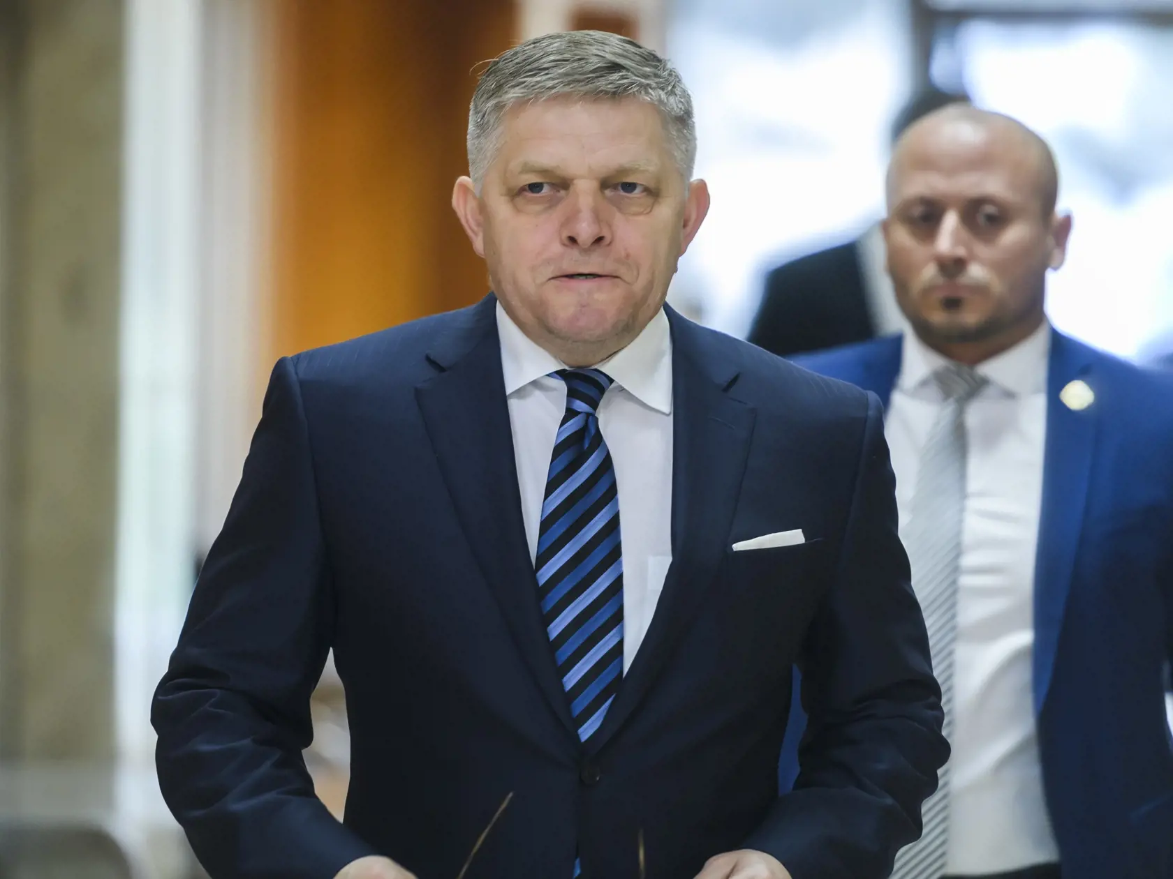 Na snímke predseda vlády SR Robert Fico (Smer-SD)  prichádza na 23. rokovanie vlády SR v Bratislave 13. marca 2024.