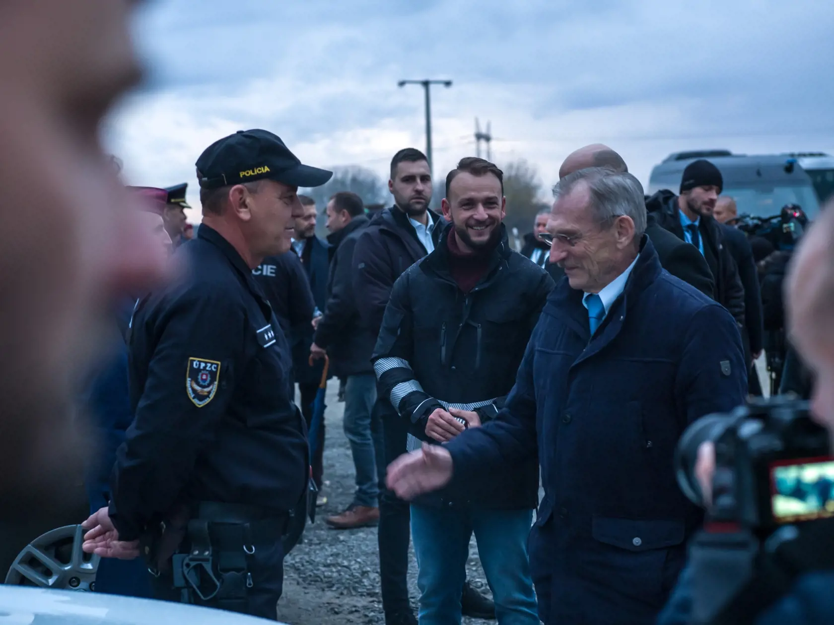 Na snímke vpravo maďarský minister vnútra Sándor Pintér. Röszke 27. novembra 2023.