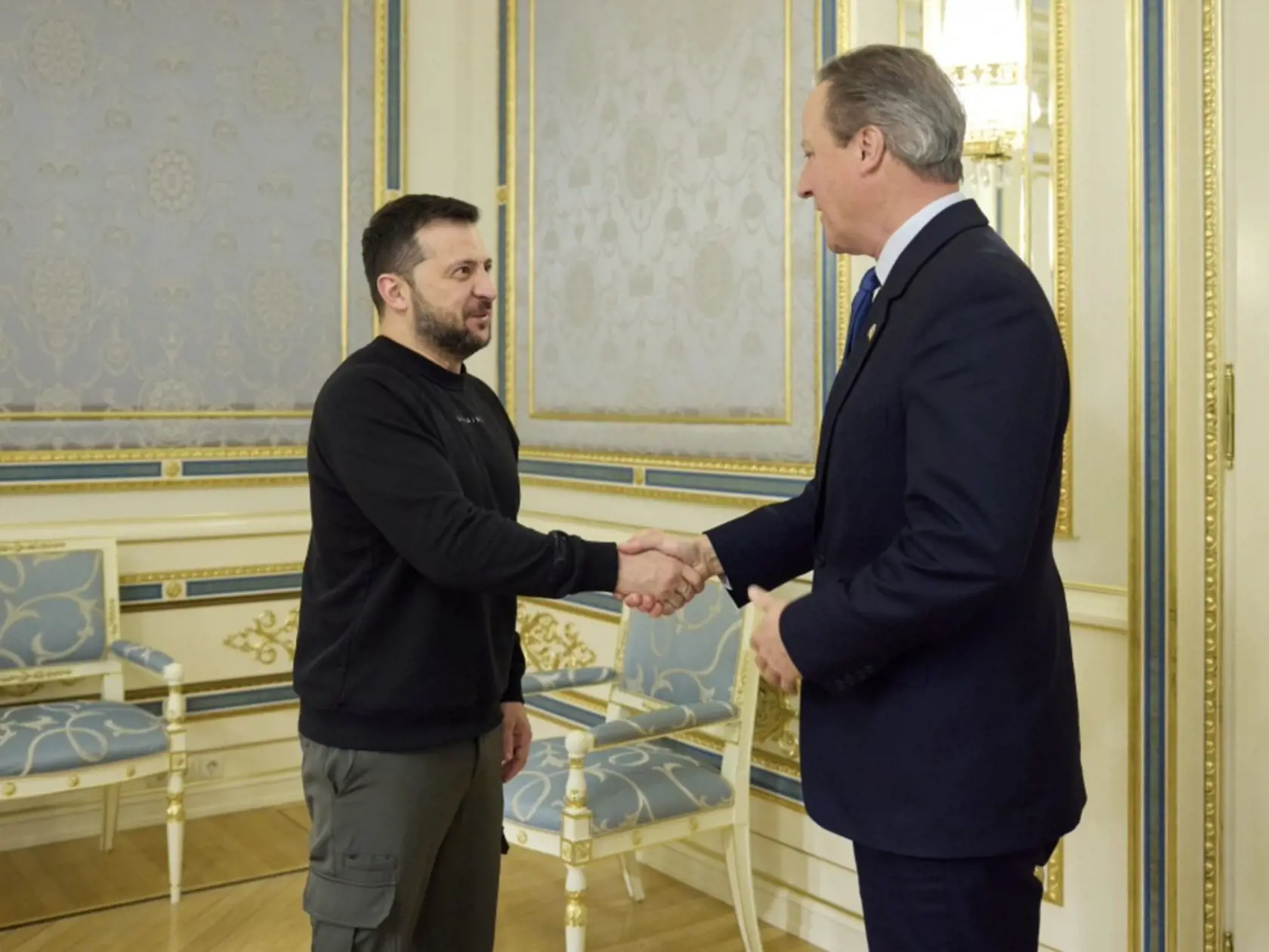 Cameron sa so Zelenským a jeho manželkou stretol už v minulosti.