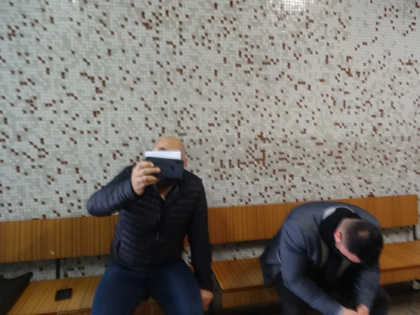 Bývalý farmár a v tom čase ešte mestský policajt Sosna si fotografoval nás a my jeho. (archívne foto)