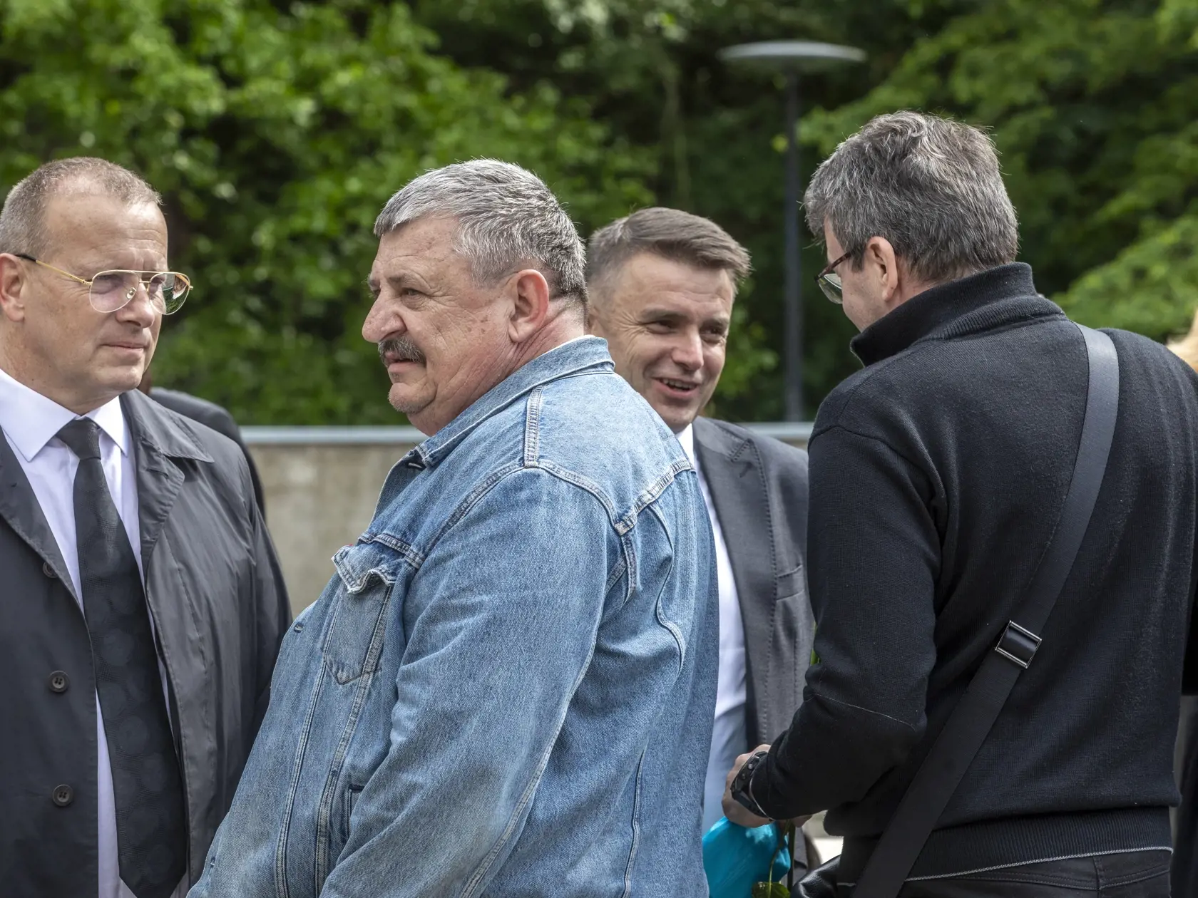 Na snímke je posledná rozlúčka s podnikateľom Fedorom Flašíkom v bratislavskom krematóriu, ktorá sa konala v piatok 3.5 2024. Na fotke je bývalý poslanec Anton Hrnko.