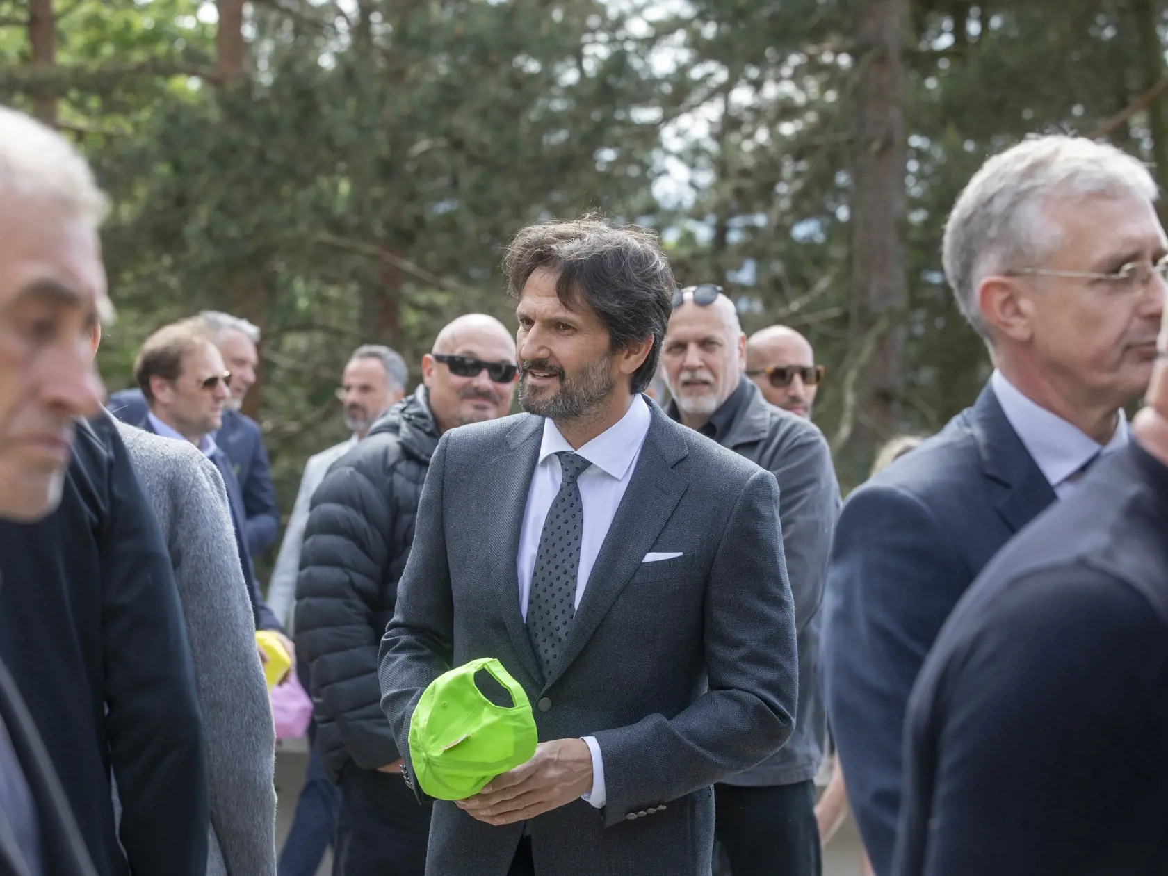 Na snímke je posledná rozlúčka s podnikateľom Fedorom Flašíkom v bratislavskom krematóriu, ktorá sa konala v piatok 3.5 2024. Na fotke je minister obrany SR Robert Kaliňák.