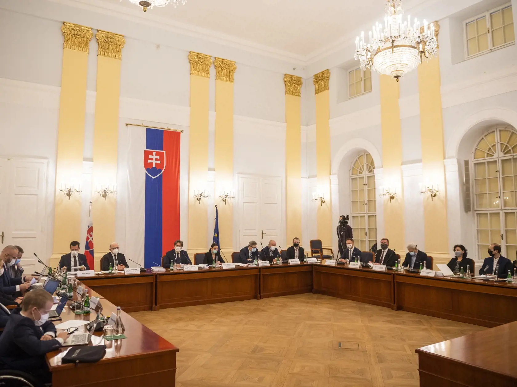 Na snímke schôdza Ústavnoprávneho výboru NR SR, ktorý vypočúva kandidátov na generálneho prokurátora SR v historickej budove NR SR na Župnom námestí v Bratislave vo štvrtok 19. novembra 2020. FOTO TASR - Jaroslav Novák