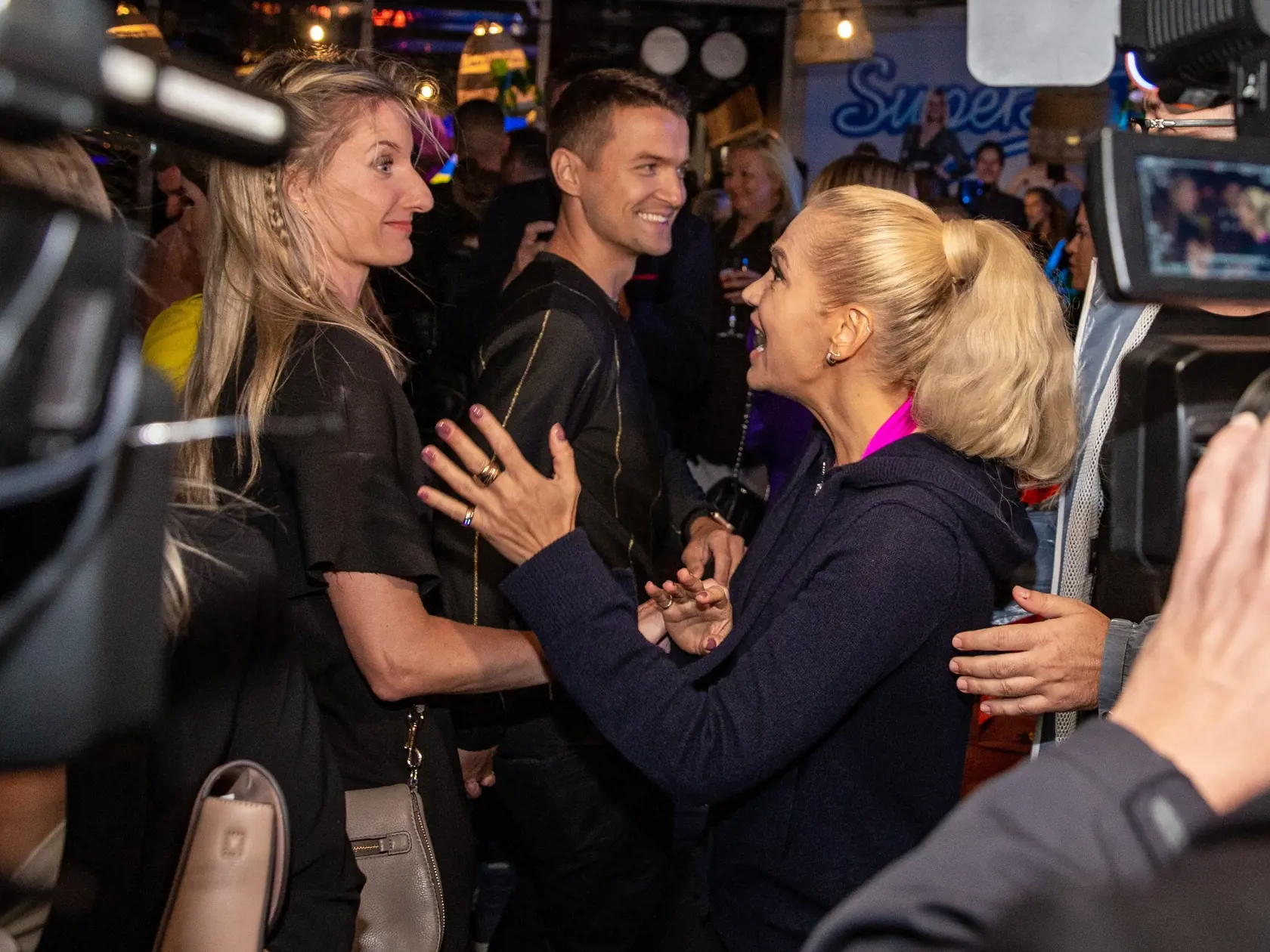 25. “ MEDIA PARTY ”  TV Markíza  sa uskutočnila na lodi Sundeck na Tyšrovom Nábreží v Bratislave. 