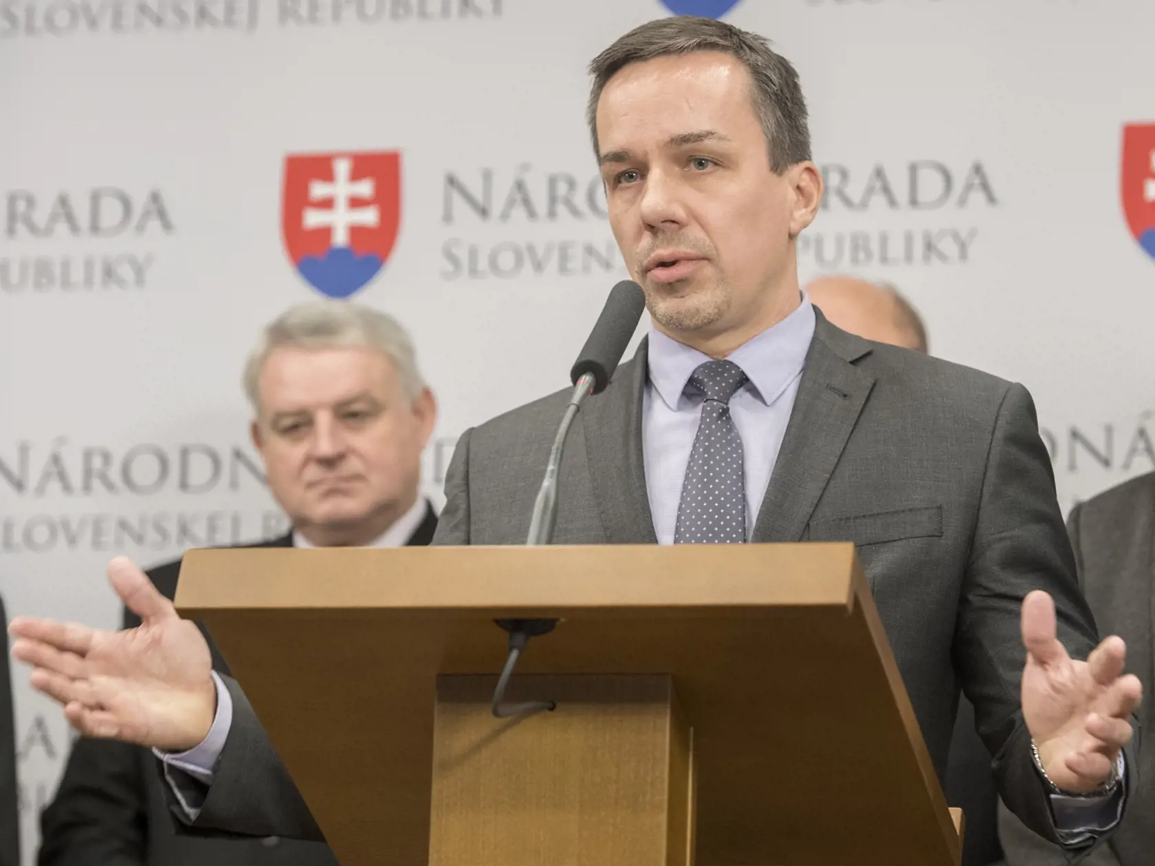 K ospravedlneniu za stretnutie s Kočnerom vyval Matoviča v diskusnej relácii Erik Tomáš.