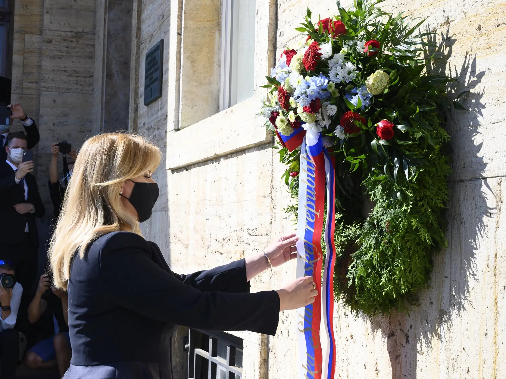 Prezidentka Zuzana Čaputová počas pietnej spomienky pri príležitosti 52. výročia okupácie Československa vojskami Varšavskej zmluvy. V Bratislave 21. augusta 2020.