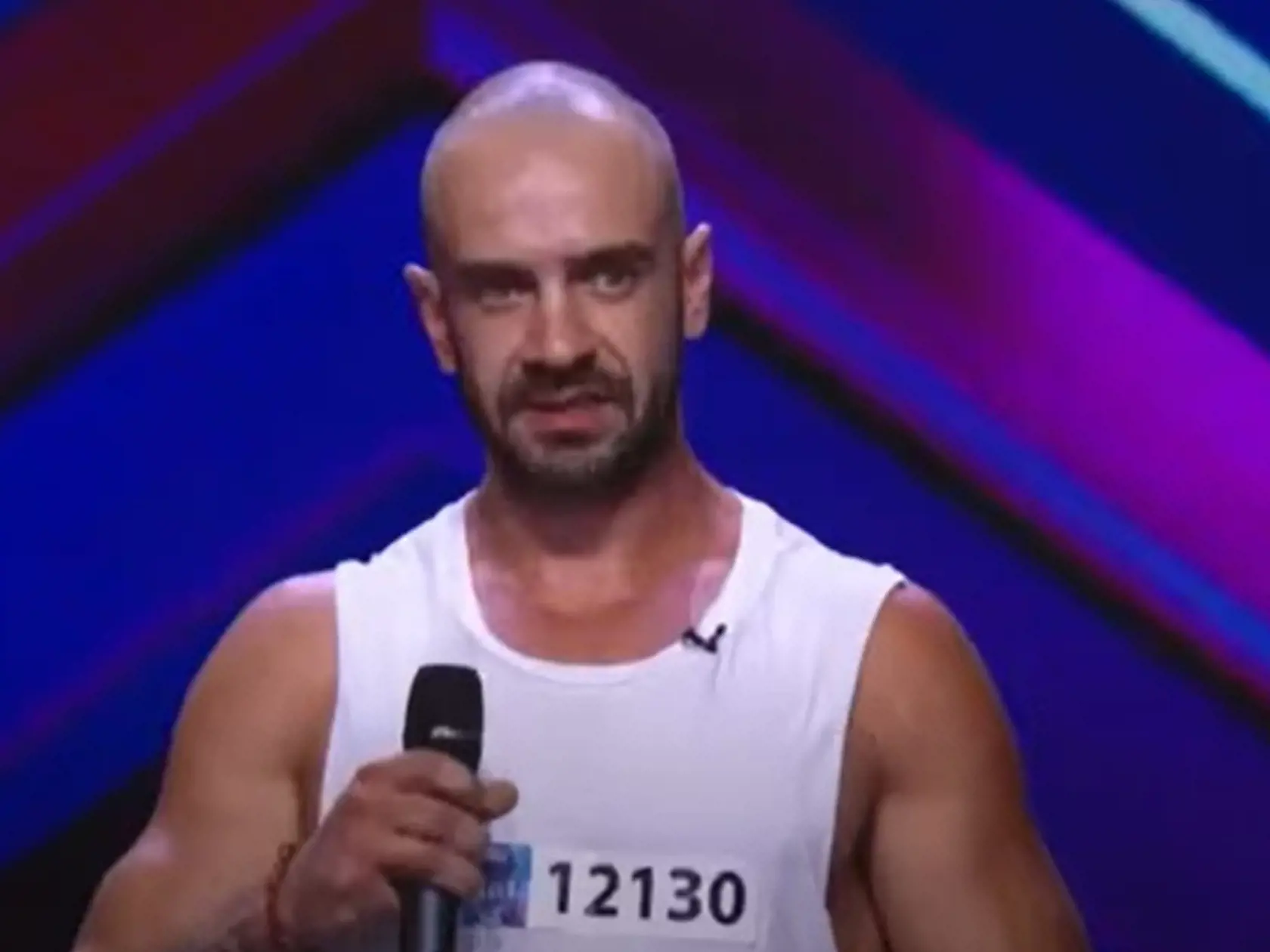 Enrico Miško vystupoval v šou Československo má talent s vlastnou rapovou skladbou.