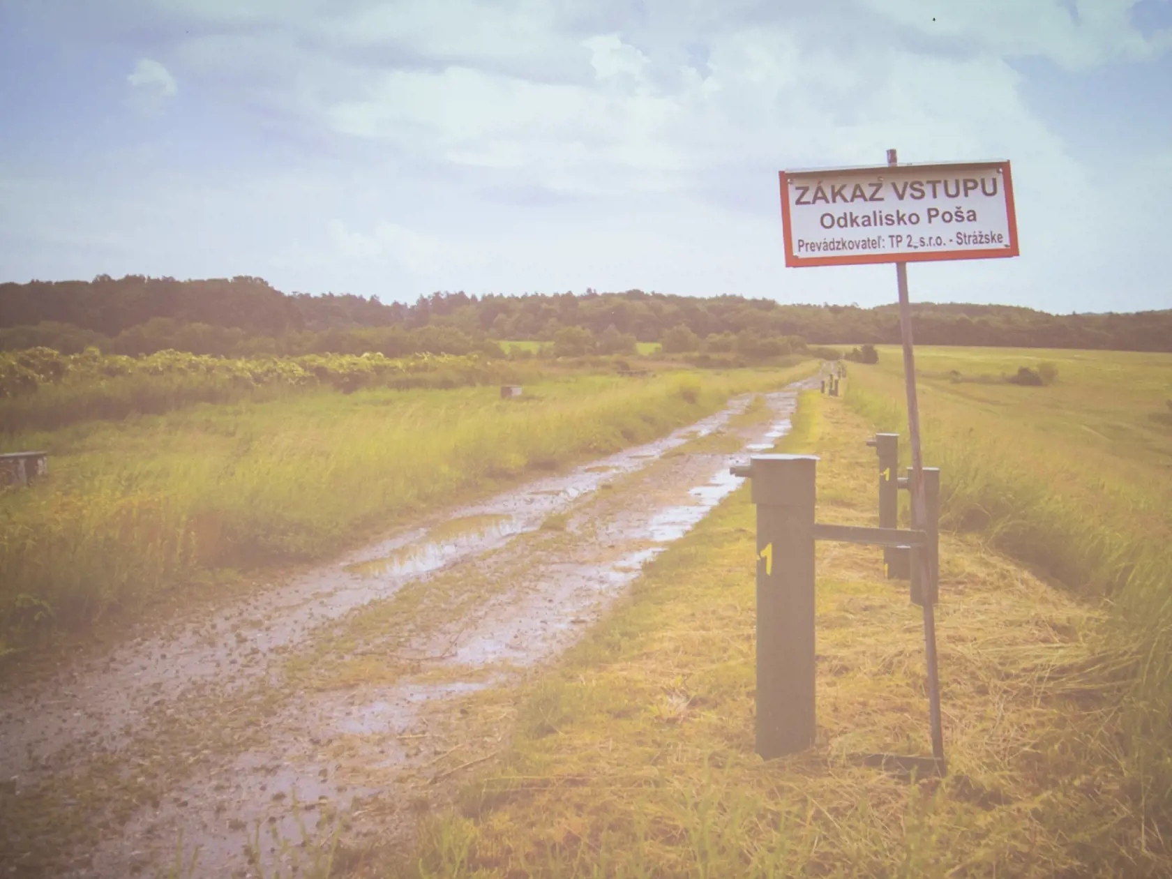 Na snímke odkalisko Poša počas tlačovej konferencie na tému: Aktuálne výsledky z cesty do Trojuholníka smrti poukazujú na fakt, že najväčšia enviromentálna záťaž na Slovensku - odkalisko Poša je stále aktívna 25. augusta 2020 v Bratislave.
