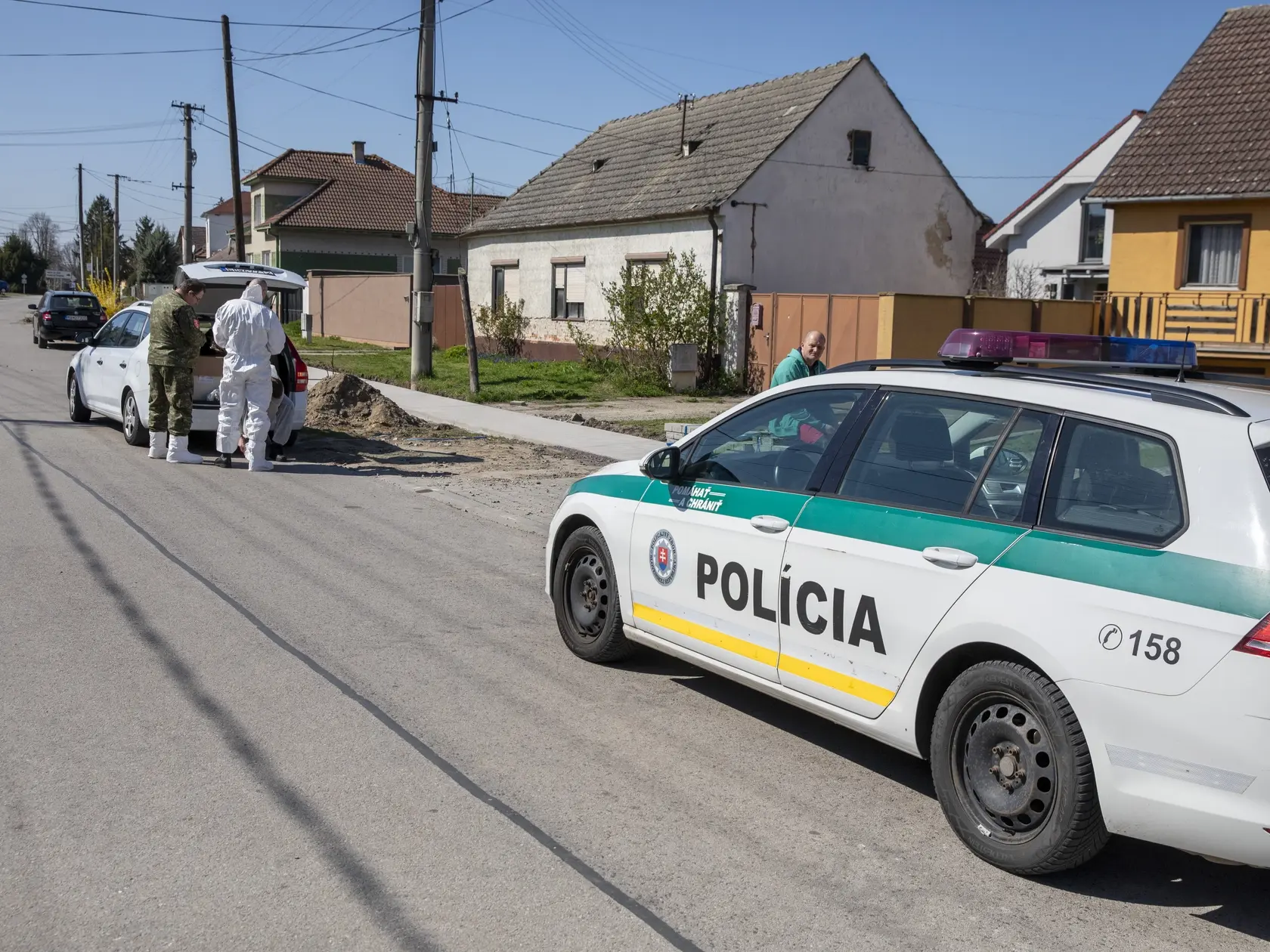 Na snimke je obec Plavecký Štvrtok, kde sa našlo ďalšie ohnisko nákazy slintačky a krívačky , okrem južného Slovenska aj na Záhorí.