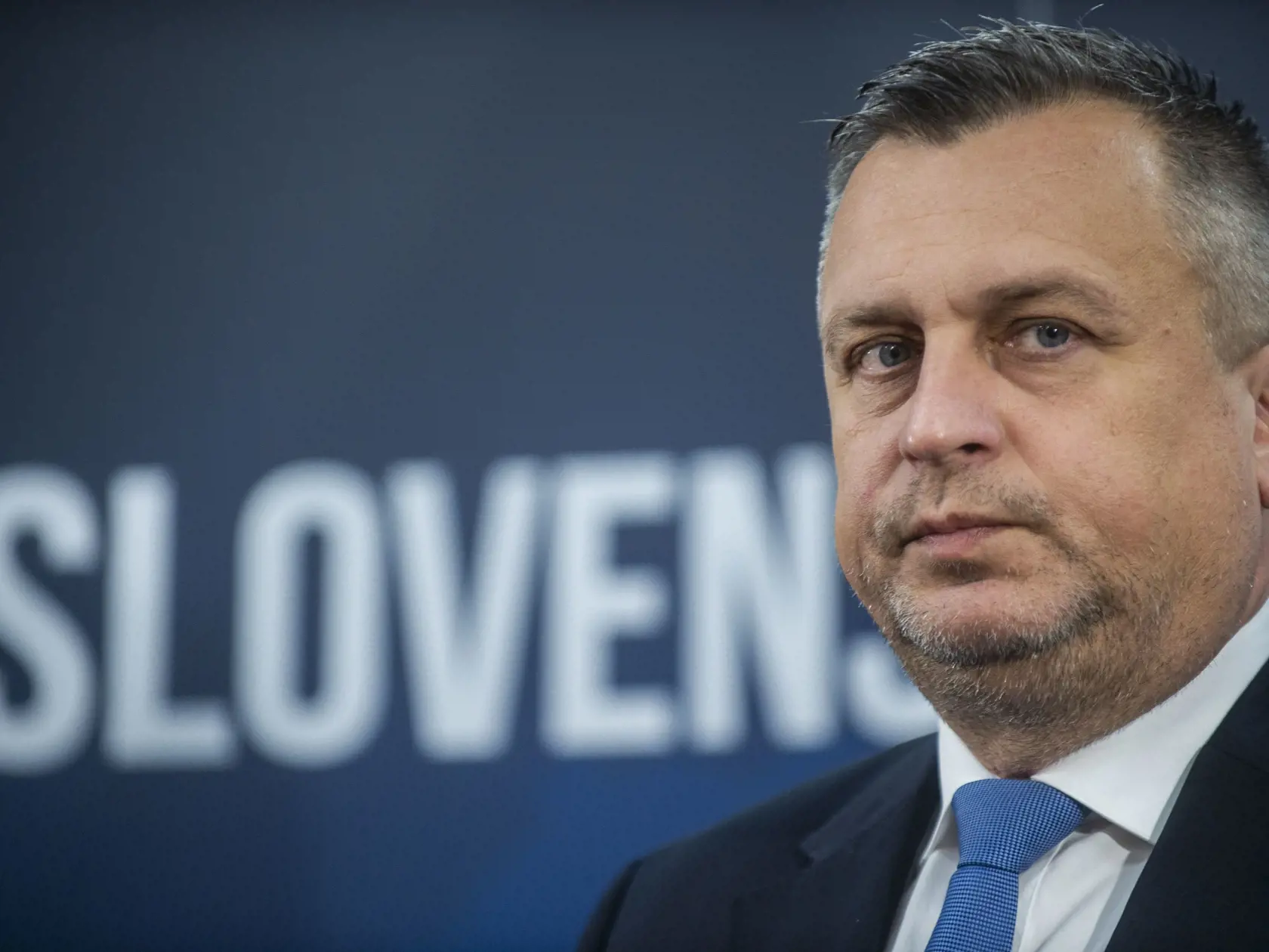 Na snímke predseda Slovenskej národnej strany (SNS) Andrej Danko počas tlačovej konferencie, na ktorej sa vzdal prezidentskej kandidatúry v prospech Štefana Harabina 18. marca 2024 v Bratislave. FOTO TASR - Jakub Kotian