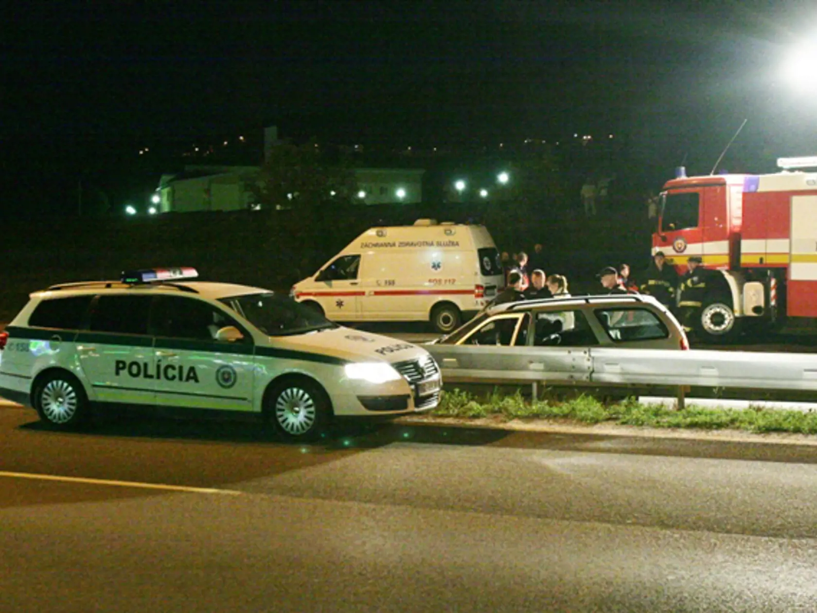 Na obchvate:
Výstrely na Vančovo
auto padli na severnom
obchvate Nitry.