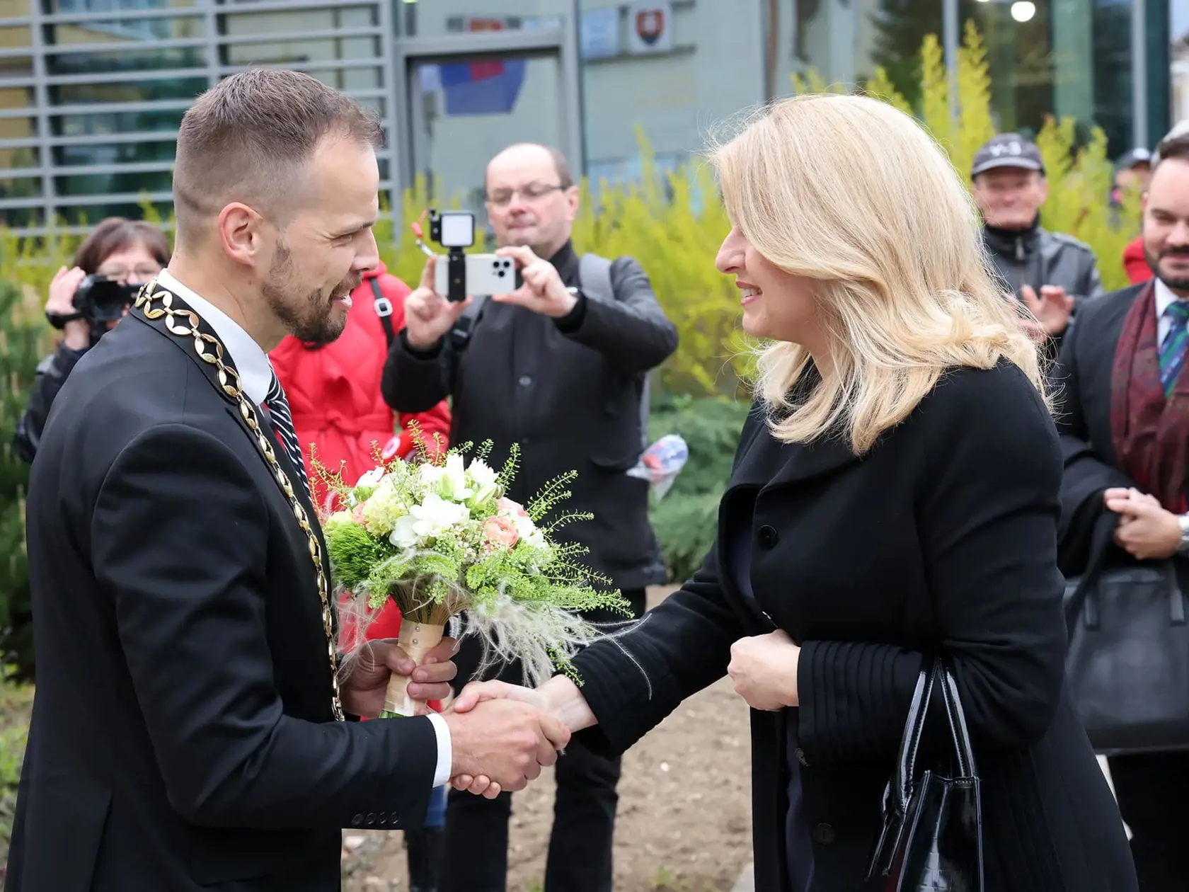 Prezidentskú zelenú pečať odovzdala v stredu počas návštevy mesta prezidentka SR Zuzana Čaputová Mestskej plavárni v Starej Ľubovni.
