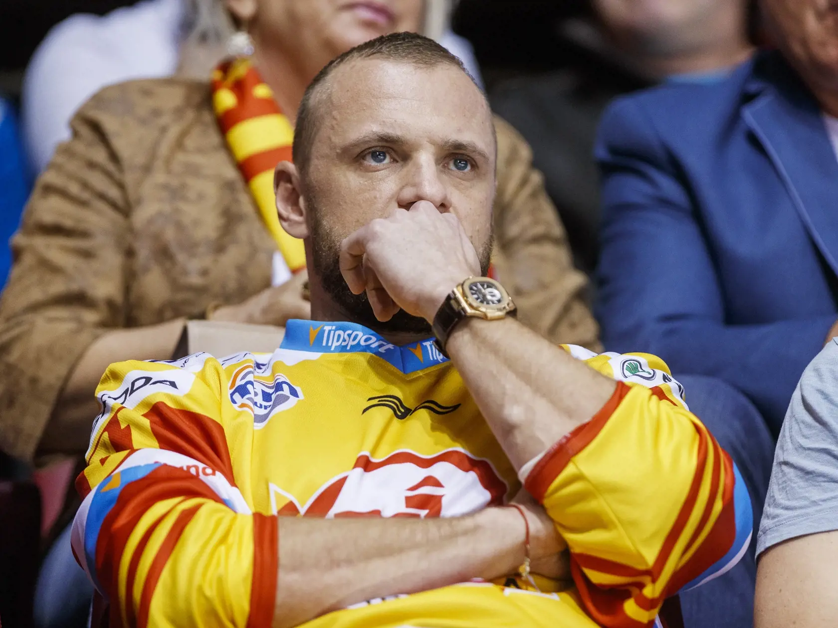 Na snímke Marián Gáborík v hľadisku počas šiesteho zápasu finálovej série hokejovej Tipsport Ligy medzi HC 05 Banská Bystrica a Duklou Trenčin.