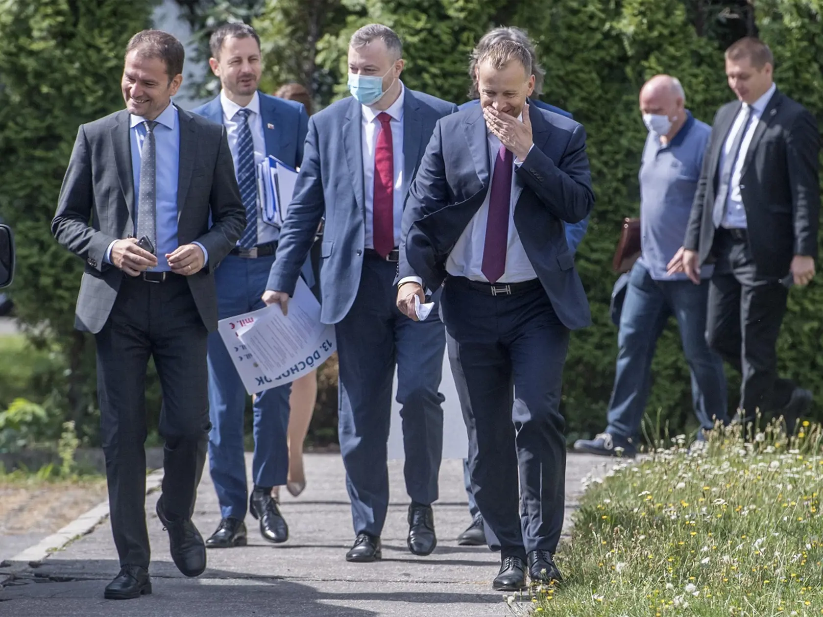 Takto prichádzali členovia vládneho kabinetu v júli predstaviť veľký sociálny balík, súčasťou ktorého boli aj 13. dôchodky.