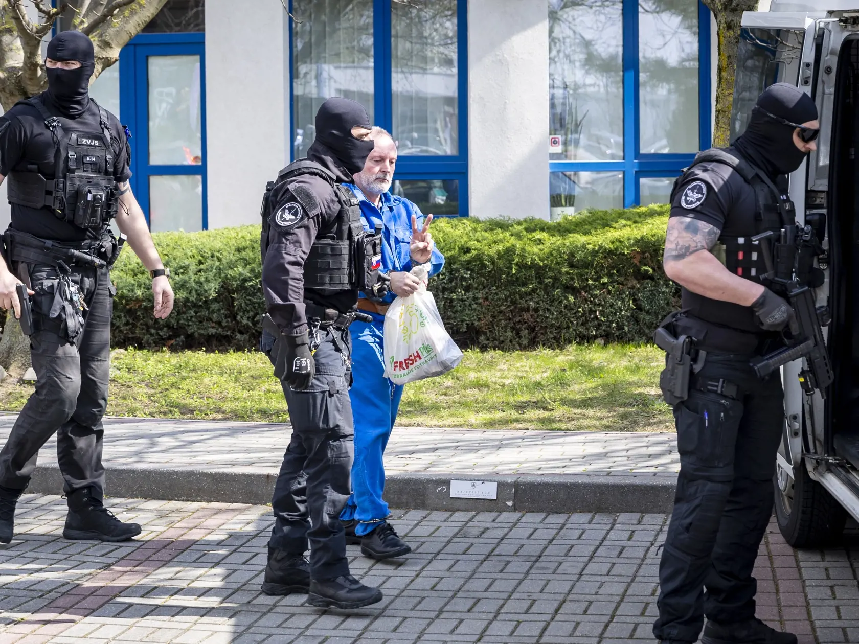 Na snímke je Robert Lališ alias Kýbel na Najvyššom súde SR v Bratislave. 