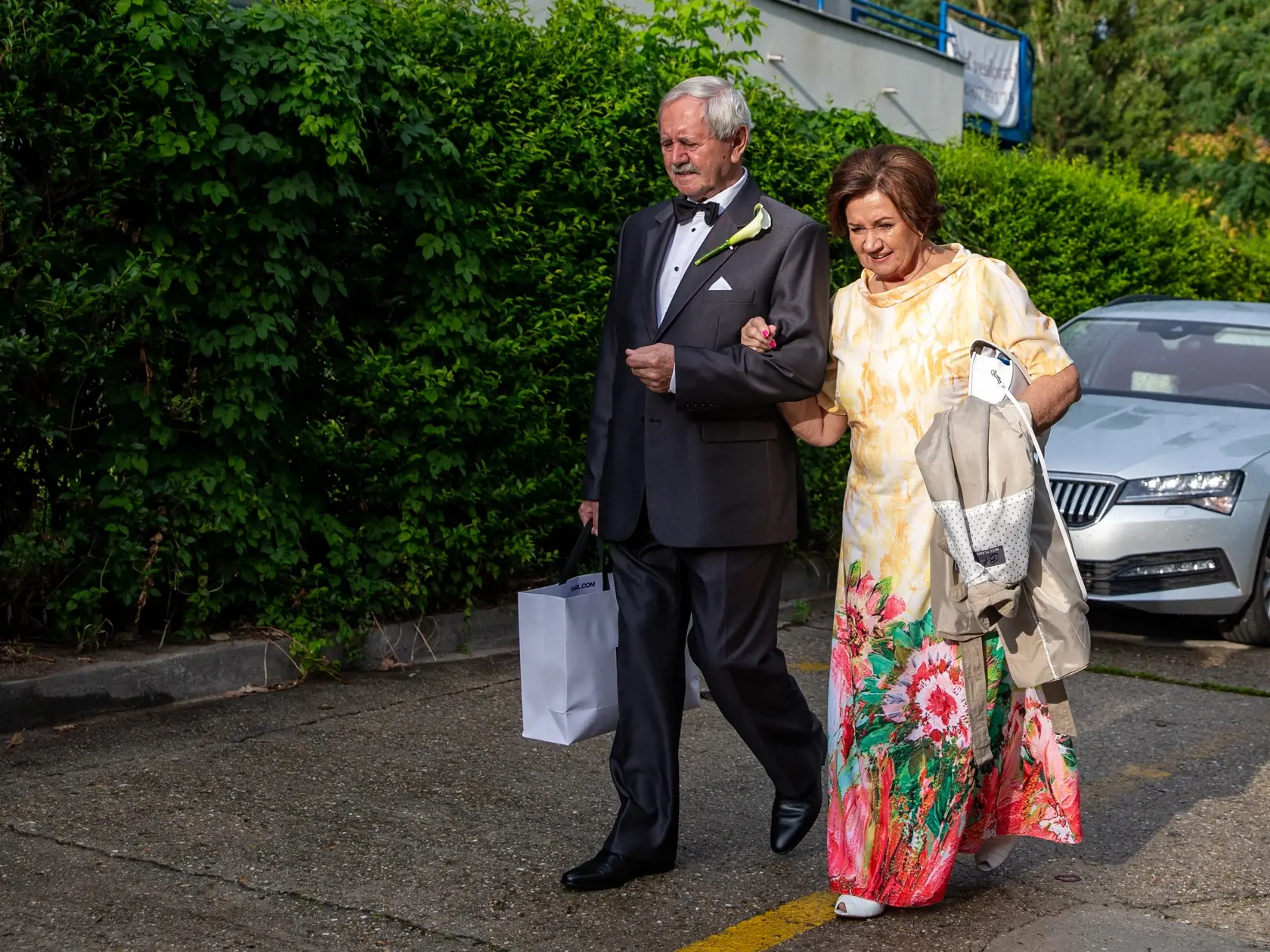 Svadba Karin Majtánovej a Petra Karemnického v Bratislave. Na snímke rodičia Karin Majtánovej.