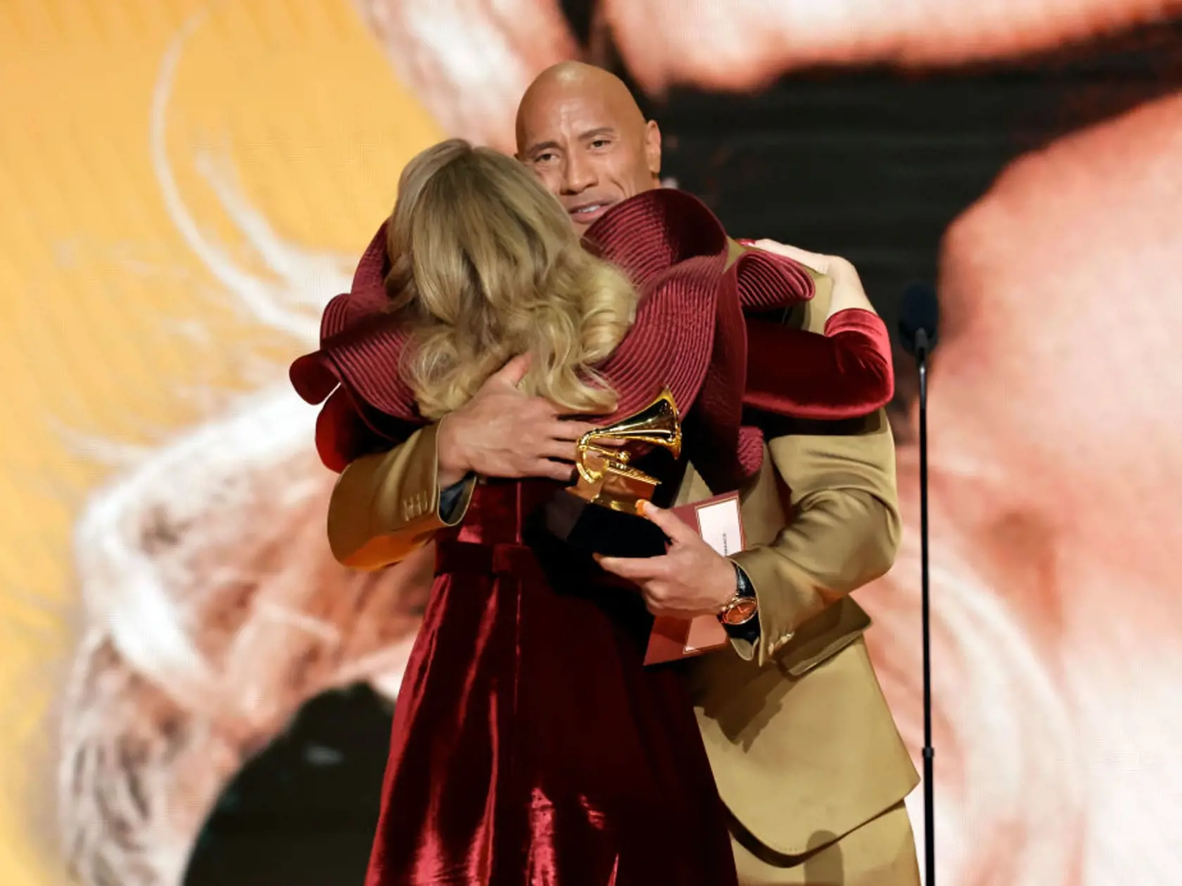 Grammy 2023: Adele a The Rock