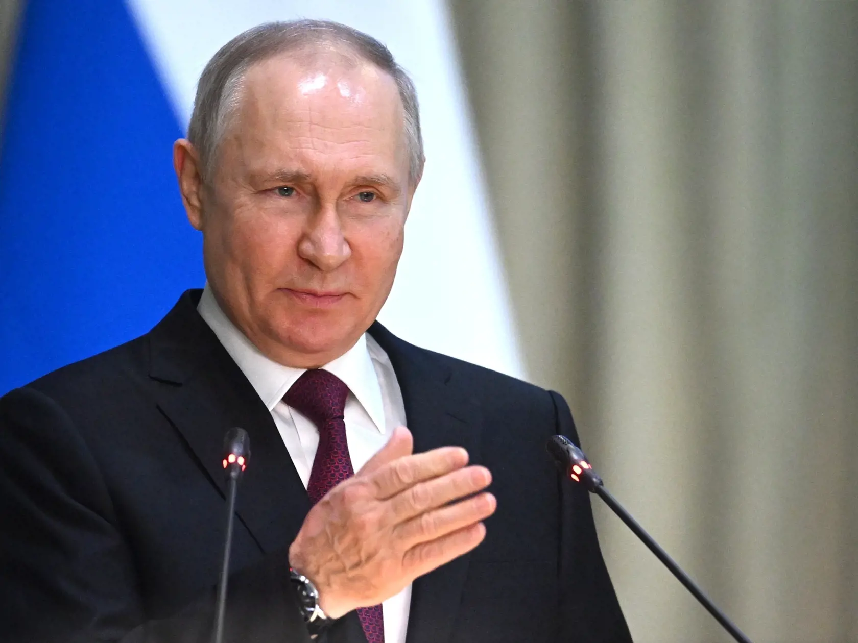 EBE 40 Moskva - Ruský prezident Vladimir Putin reční počas zasadnutia Rady generálnej prokuratúry v Moskve v Rusku v stredu 15. marca 2023. FOTO TASR/AP

Russian President Vladimir Putin speaks during a meeting of the Prosecutor General's Office Board in Moscow, Russia, Wednesday, March 15, 2023. (Pavel Bednyakov, Sputnik, Kremlin Pool Photo via AP)