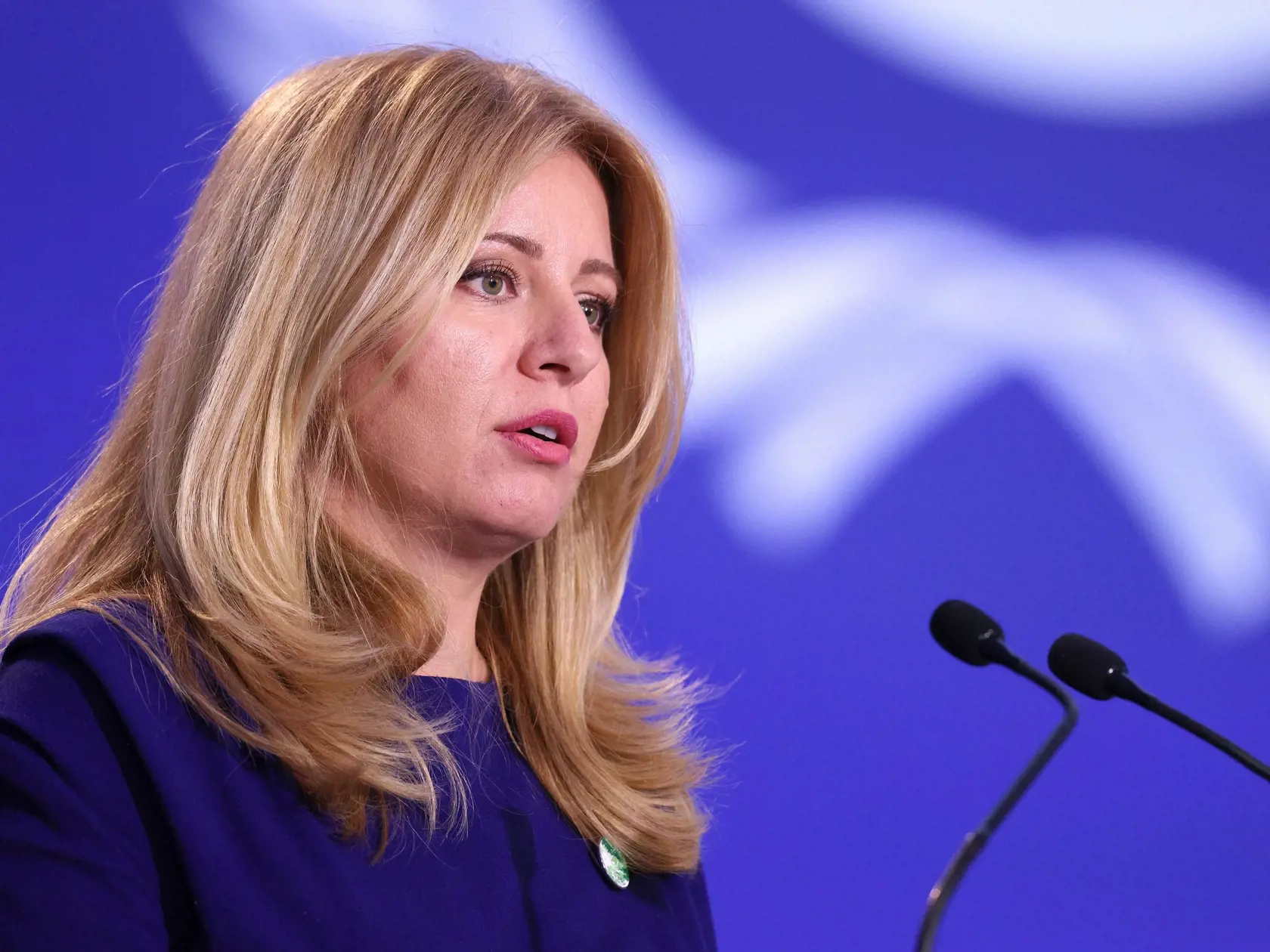 JB 21 Glasgow - Prezidentka SR Zuzana Čaputová počas prejavu na klimatickom summite COP26 v Glasgowe 2. novembra 2021. Slovenská prezidentka Zuzana Čaputová vystúpila v utorok na klimatickej konferencii OSN v Glasgowe, ktorú označila za rozhodujúcu pre budúcnosť planéty. Varovala, že politici zatiaľ nedokázali prijať účinné opatrenia, ktoré by zvrátili prehlbujúcu sa klimatickú krízu. Podľa prezidentky hrozí Zemi "nezvratná devastácia". FOTO TASR/AP 

Slovakia's President Zuzana Caputova deliver