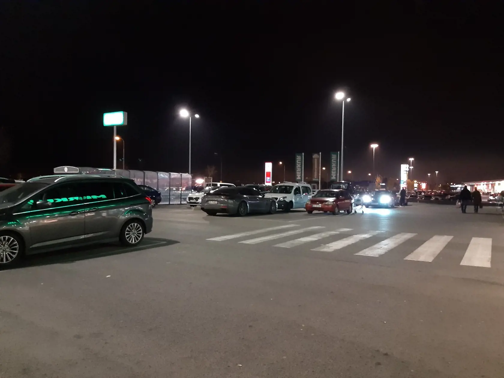V obchodoch v Kittsee  tentokrát v sobotu nebolo plno.