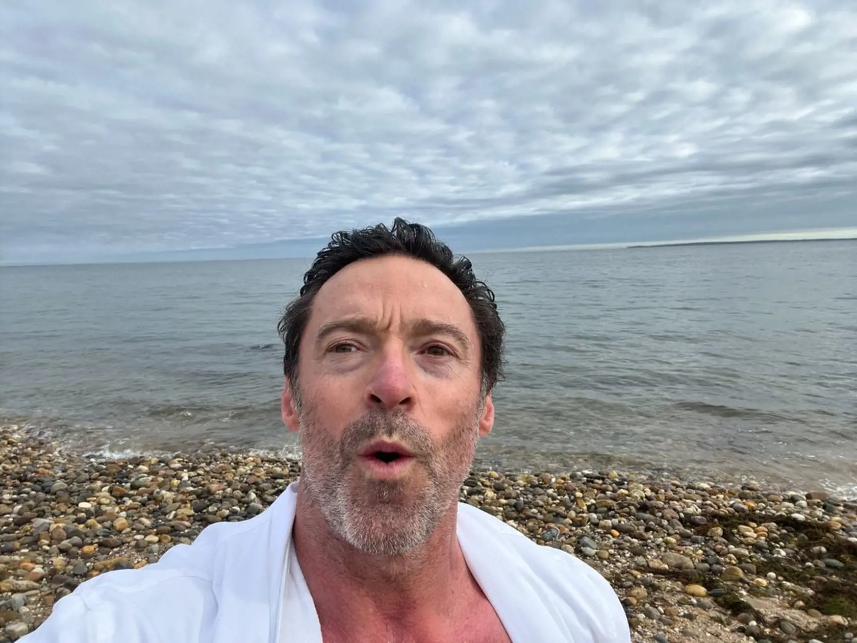 Hugh Jackman otužuje.