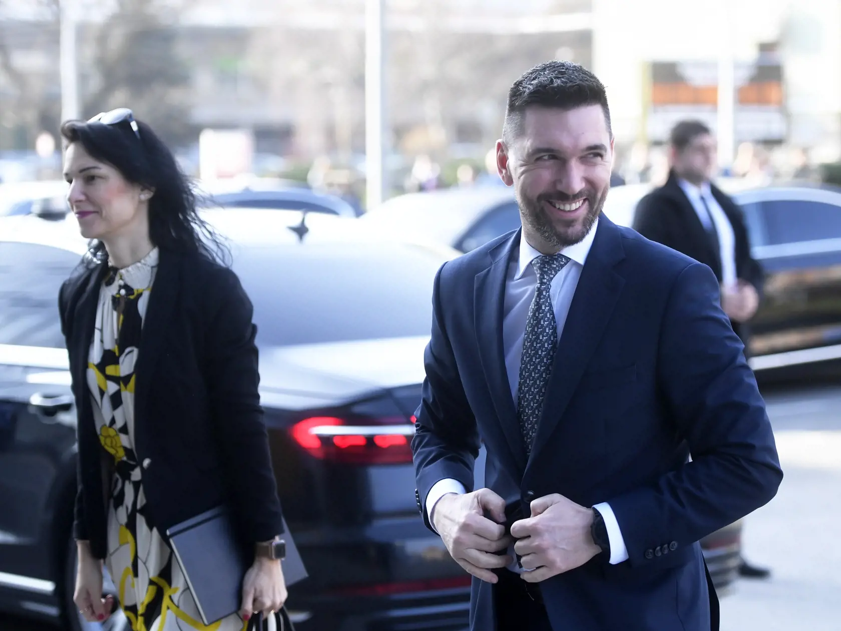 Na snímke minister pôdohospodárstva a rozvoja vidieka SR Richard Takáč (Smer-SD) prichádza na výjazdové rokovanie vlády SR do Univerzitného vedeckého parku Technicom v Košiciach 28. februára 2024. Témou rokovania je budúcnosť automobilového priemyslu na Slovensku. FOTO TASR – František Iván 