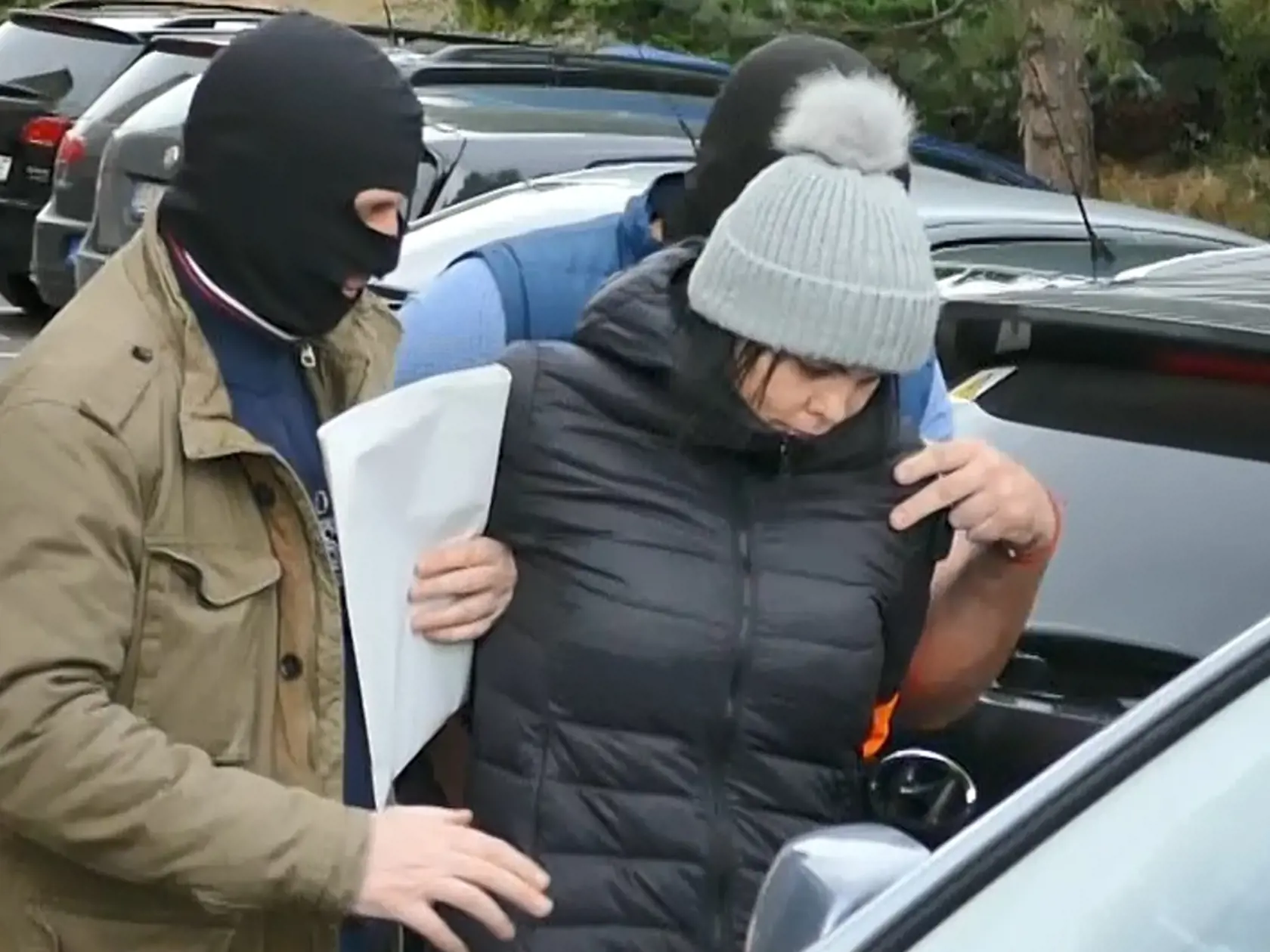Alena Zsuzsová po výsluchu v Národnej kriminálnej agentúre v Nitre
