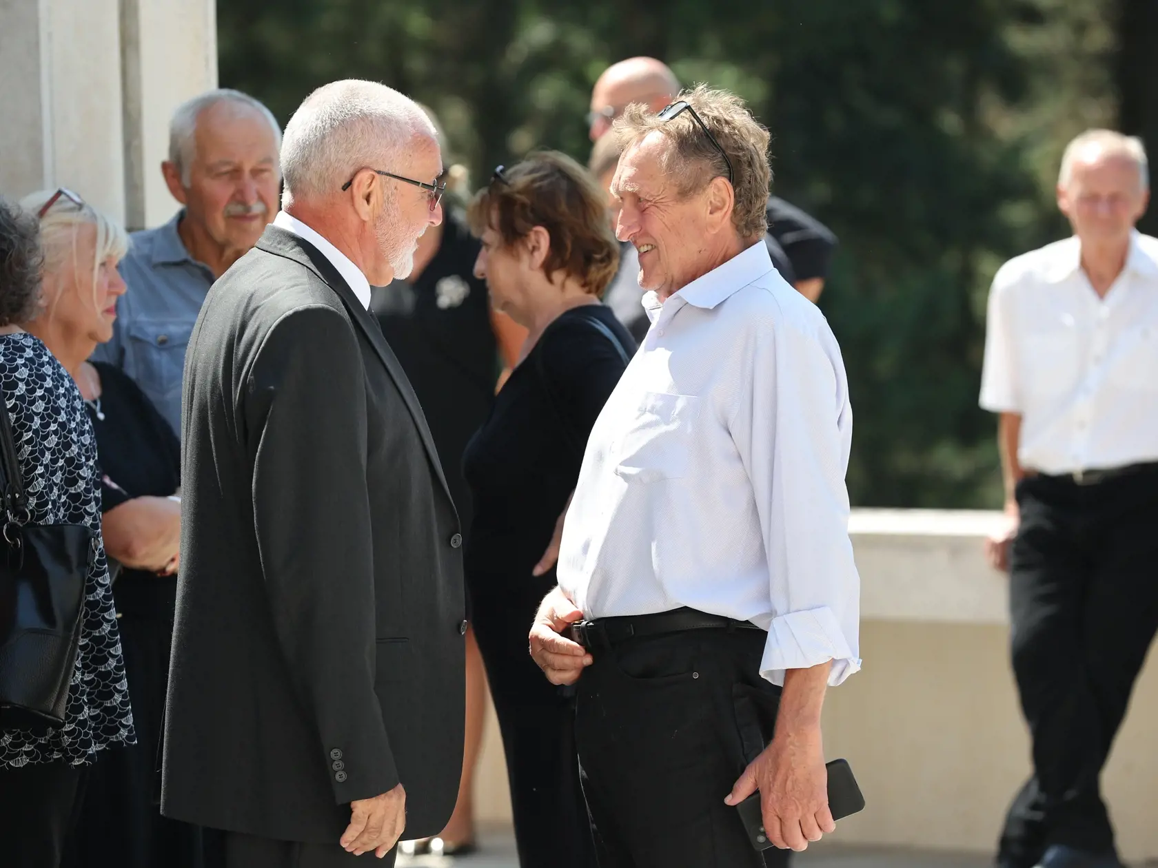 Posledná rozlúčka s Dušanom Kaprálikom. Ľubomír Paulovič.