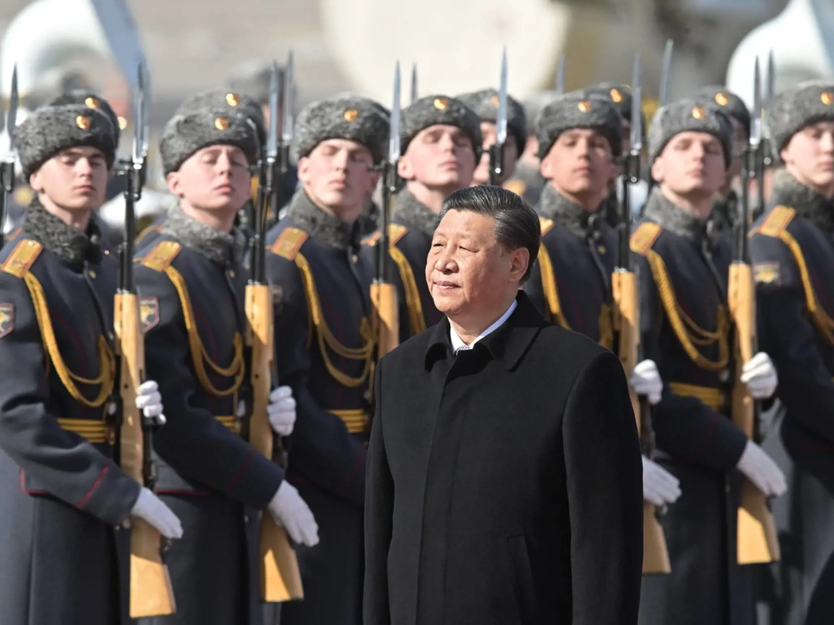 Si Ťin-pching priletel do Moskvy, kde sa stretne s Putinom