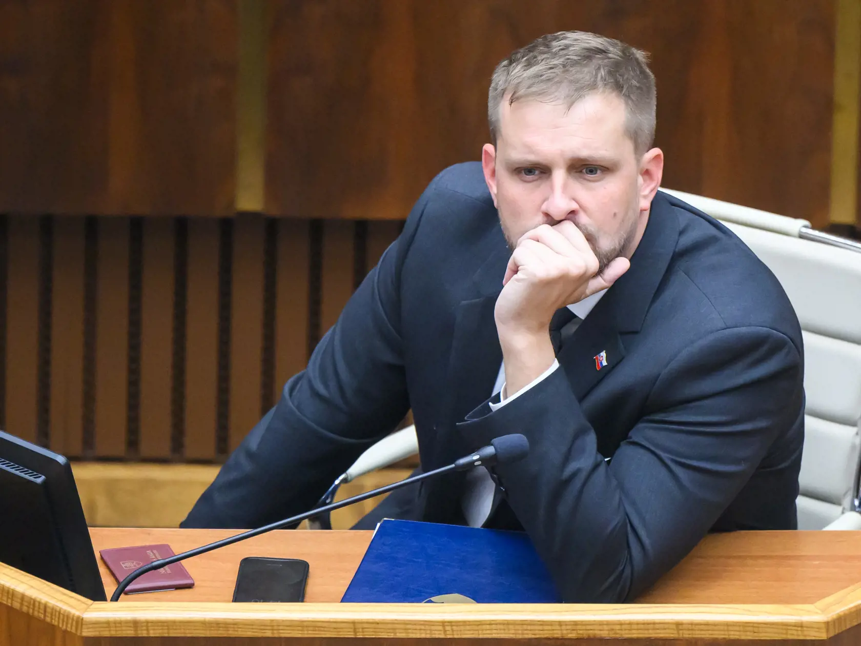 Minister zdravotníctva SR Kamil Šaško (Hlas) počas 22. schôdze Národnej rady SR v Bratislave 29. októbra 2024.