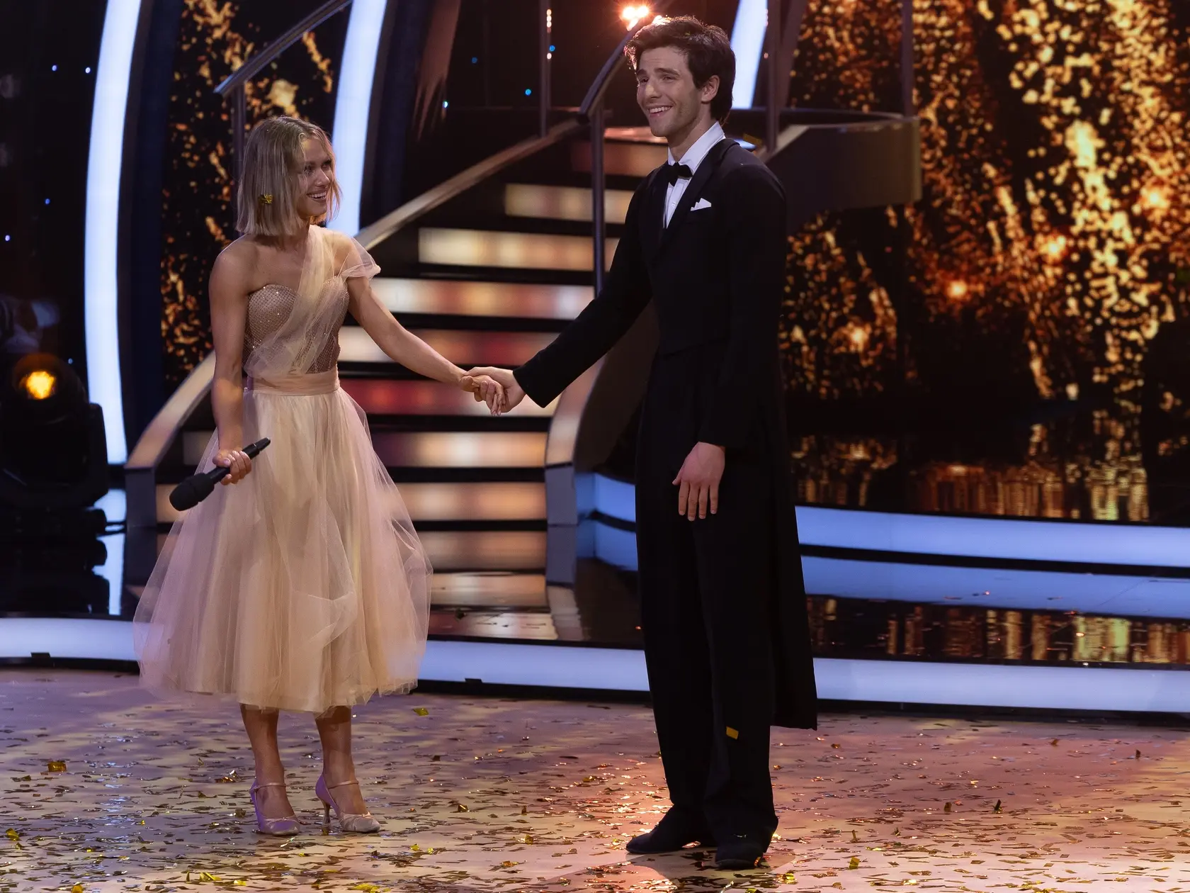 Let’s Dance - záverečné kolo tanečnej šou televízie Markíza, ktorej víťazným párom sa stal herec Kristián Baran s tanečnou partnerkou Dominikou Roškovou.