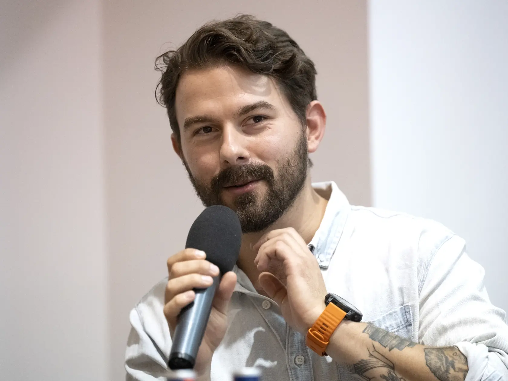 Na snímke herec Richard Autner počas tlačovej konferencie Slovenského národného divadla (SND) pred premiérou inscenácie Louisa May Alcottová: Malé ženy 8. júna 2023 v Bratislave. FOTO TASR - Pavel Neubauer