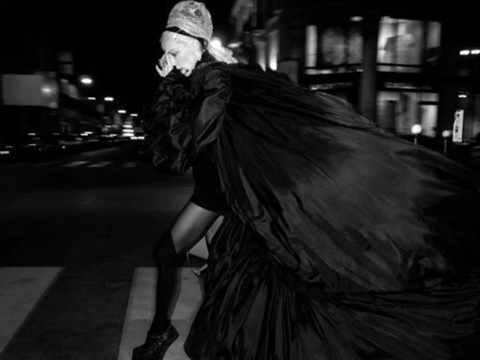 Daphne Guinness vymetala New York s Andym