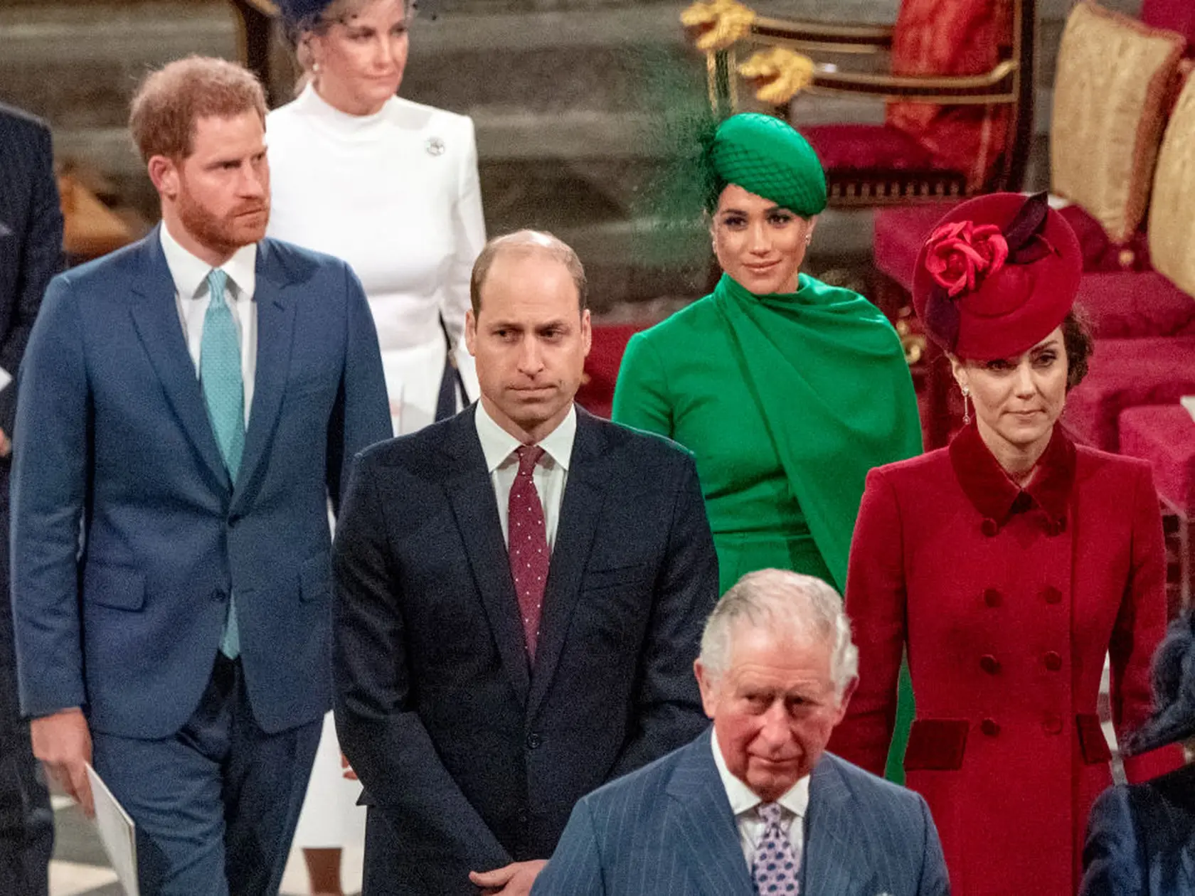 Objímanie Meghan narobilo zlú krv. Šírili sa fámy, že flirtuje s Williamom. Bol to pritom jej bežný pozdrav.