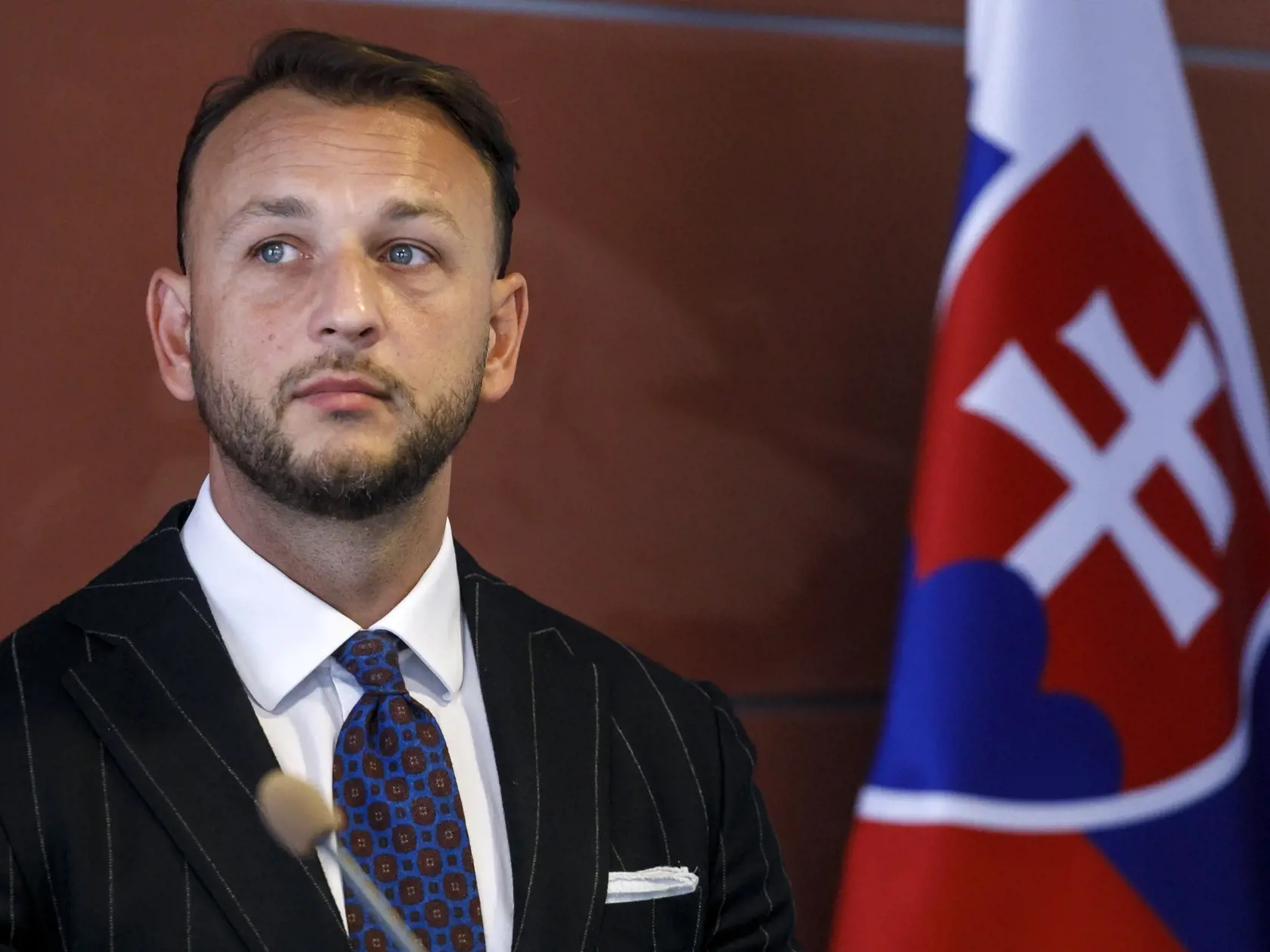 Na snímke minister vnútra Matúš Šutaj Eštók (Hlas-SD) počas prvej tlačovej konferencie s   riaditeľom Úradu inšpekčnej služby Branislavom Zurianom na tému Výsledky Úradu inšpekčnej služby v Bratislave 18. apríla 2024.