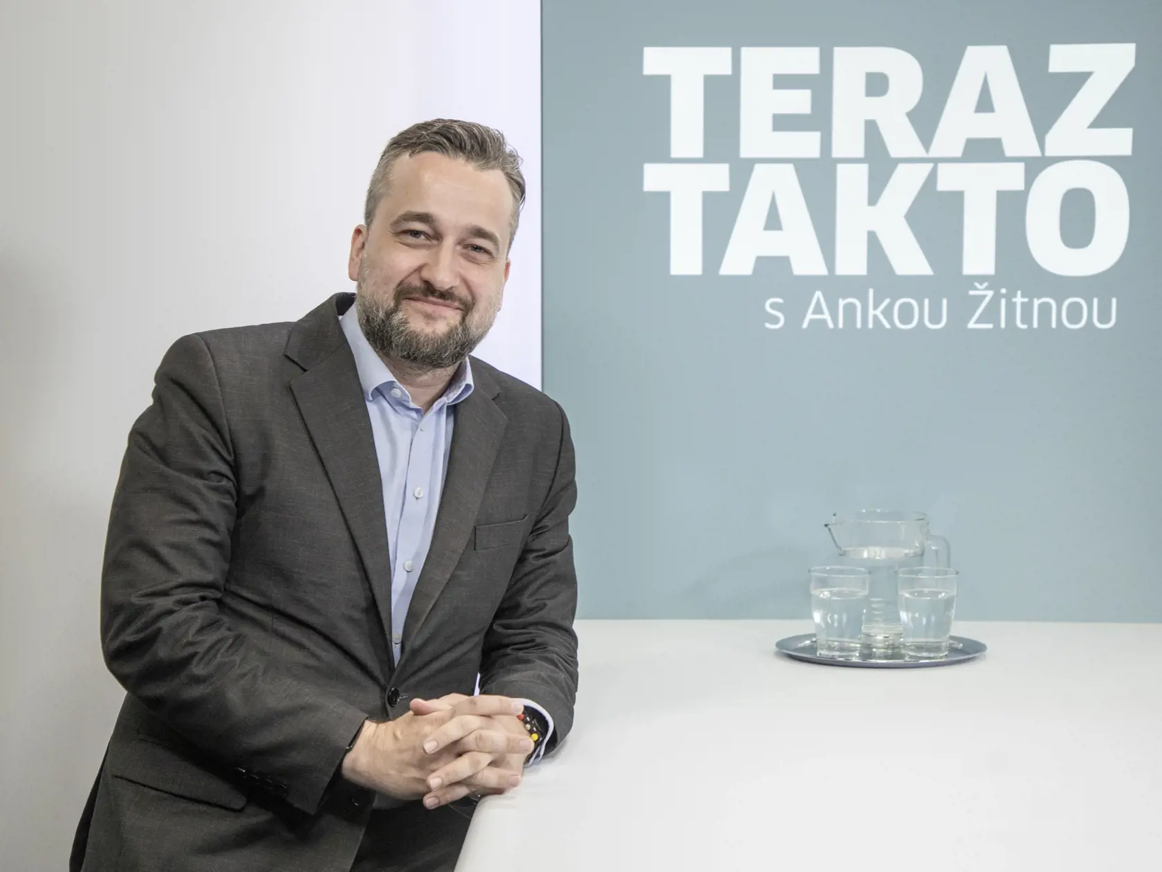 Podpredseda parlamentu Ľuboš Blaha vytiahol na Michala Šimečku jeho niekdajšiu prácu zo Sorosovej Stredoeurópskej univerzity.