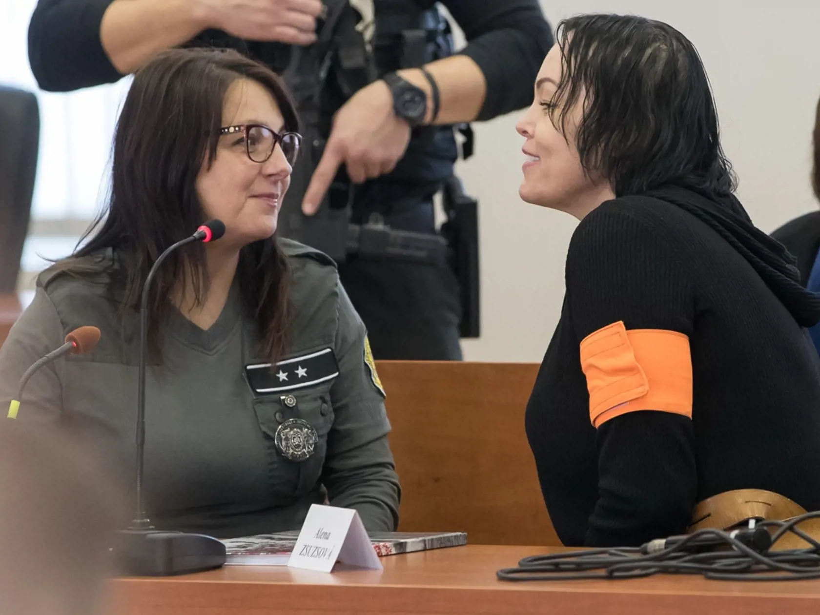 Prvé pojednávanie na Špecializovanom trestnom súde v Pezinku vo veci vraždy investigatívneho novinára Jána Kuciaka a jeho snúbenice Martiny Kušnírovej. Na snímke vpravo je Alena Zsuzsová.