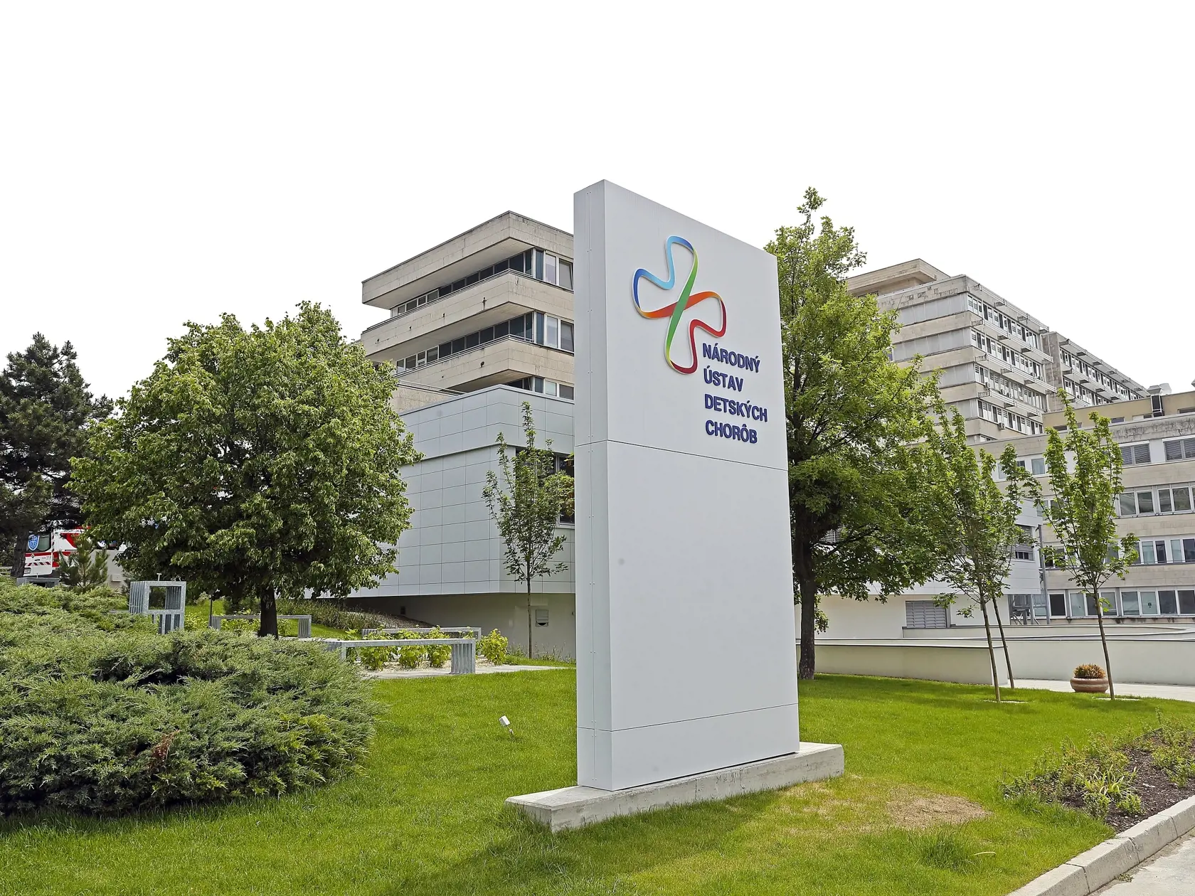 Chlapec leží 13 dní v bratislavskej nemocnici na Kramároch, kde podstupuje rehabilitácie.